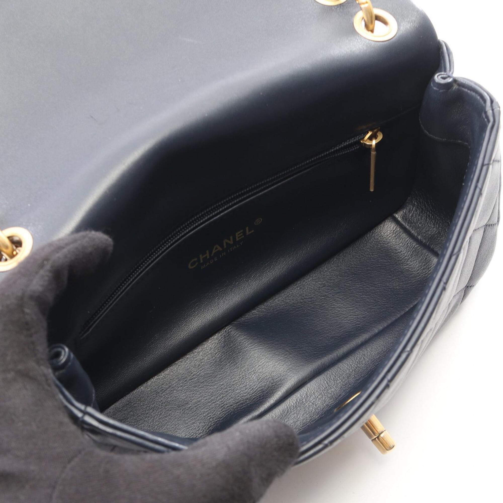 Chanel Navy Leather Handbag Shoulder Bag (Pre-Owned)