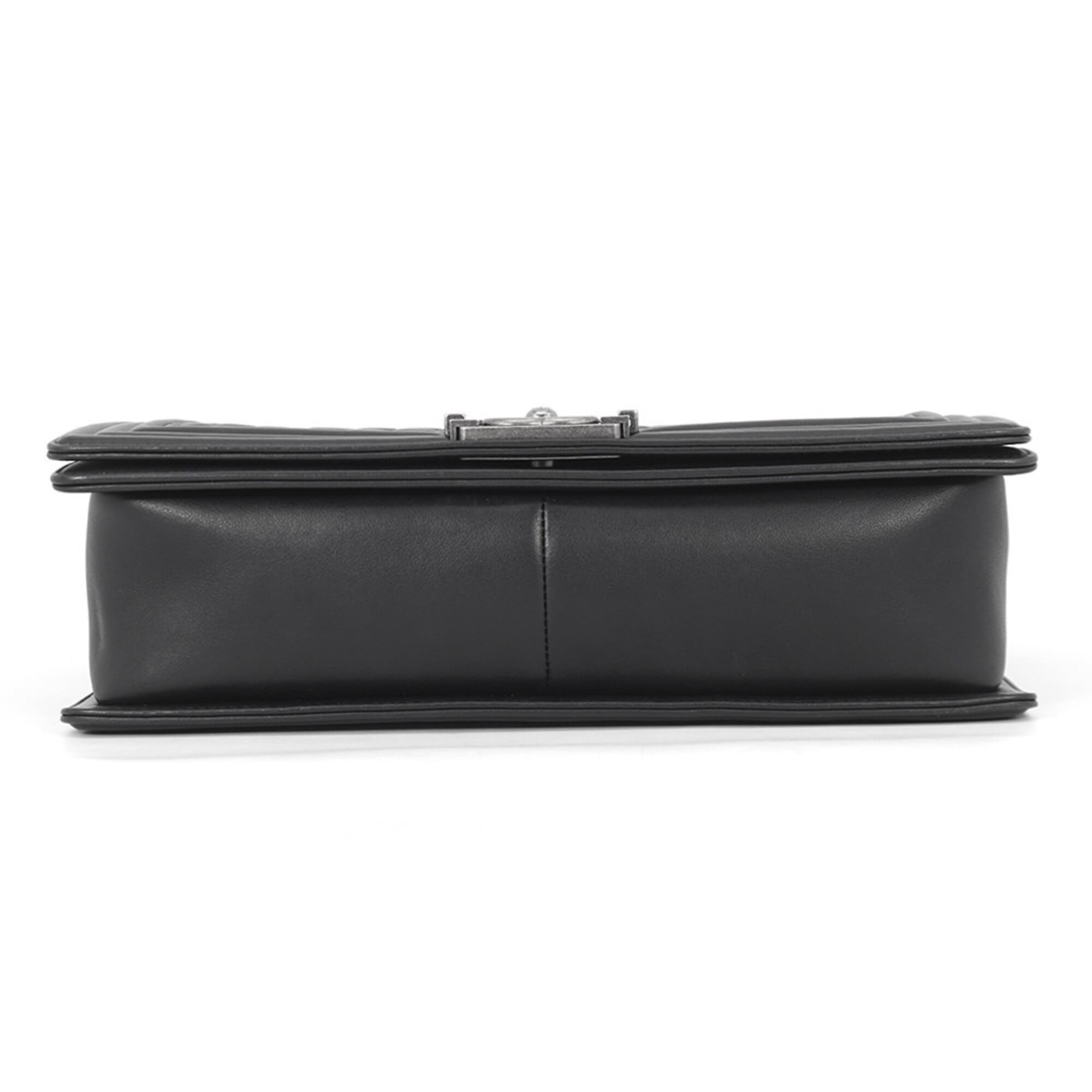 Chanel Matelasse Black Leather Handbag Shoulder Bag (Pre-Owned)