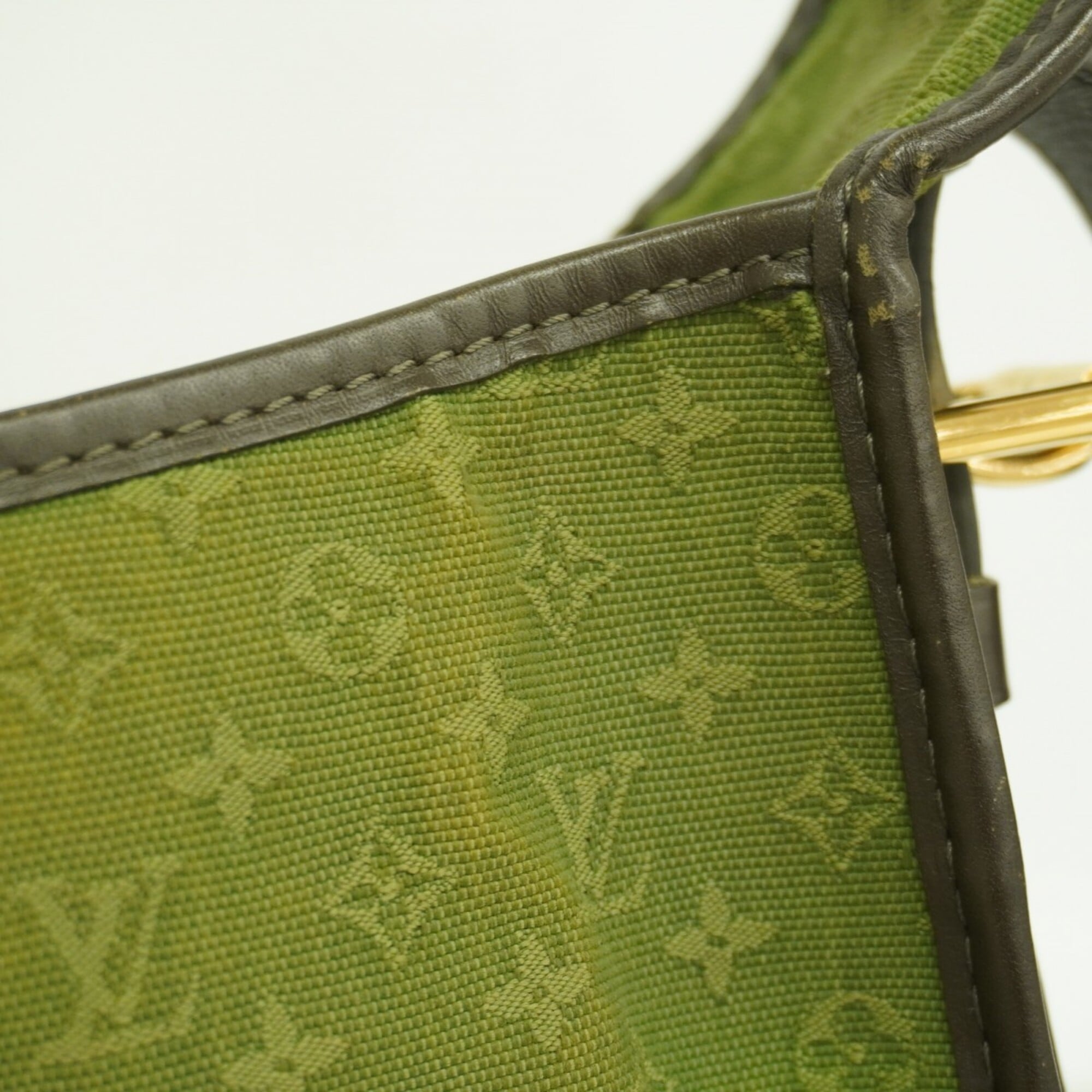 Louis Vuitton Tst Khaki Shoulder Bag (Pre-Owned)