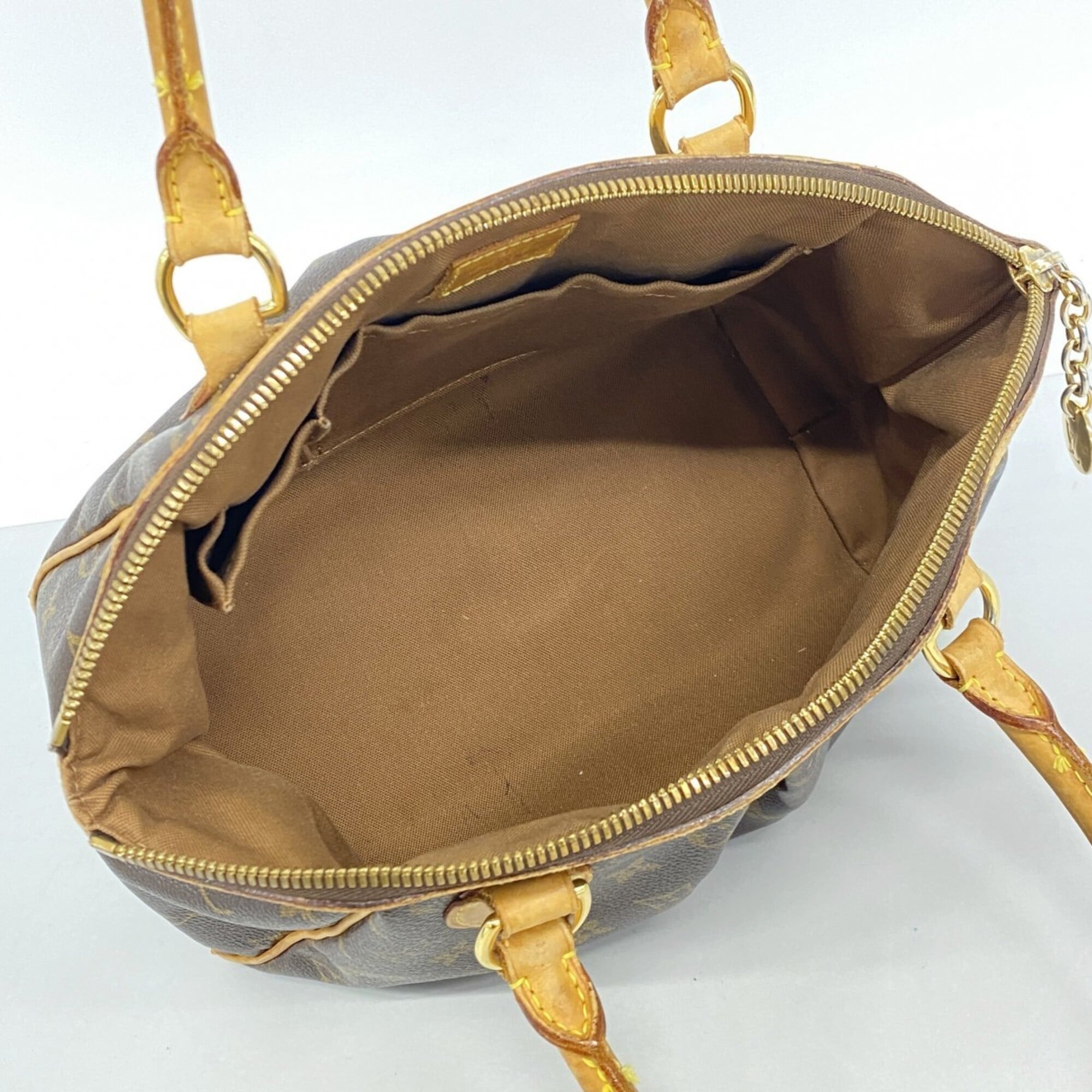 Louis Vuitton Brown Handbag (Pre-Owned)