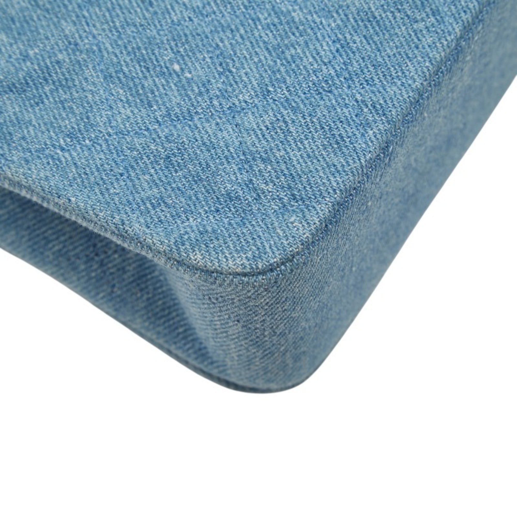 Chanel Blue Denim Shoulder Bag (Pre-Owned)