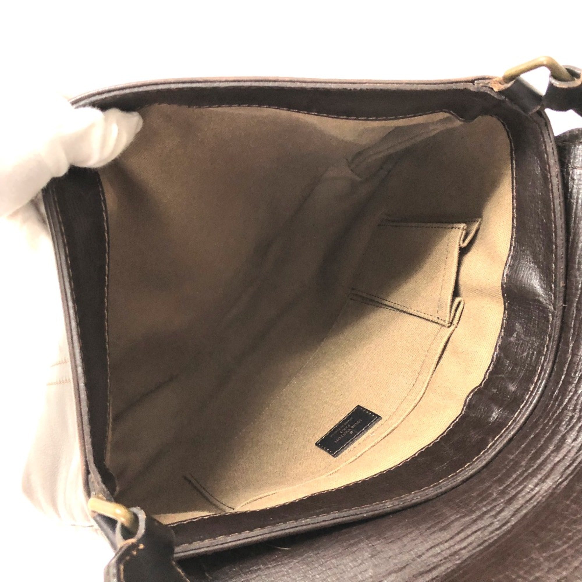 Louis Vuitton Brown Leather Shoulder Bag (Pre-Owned)
