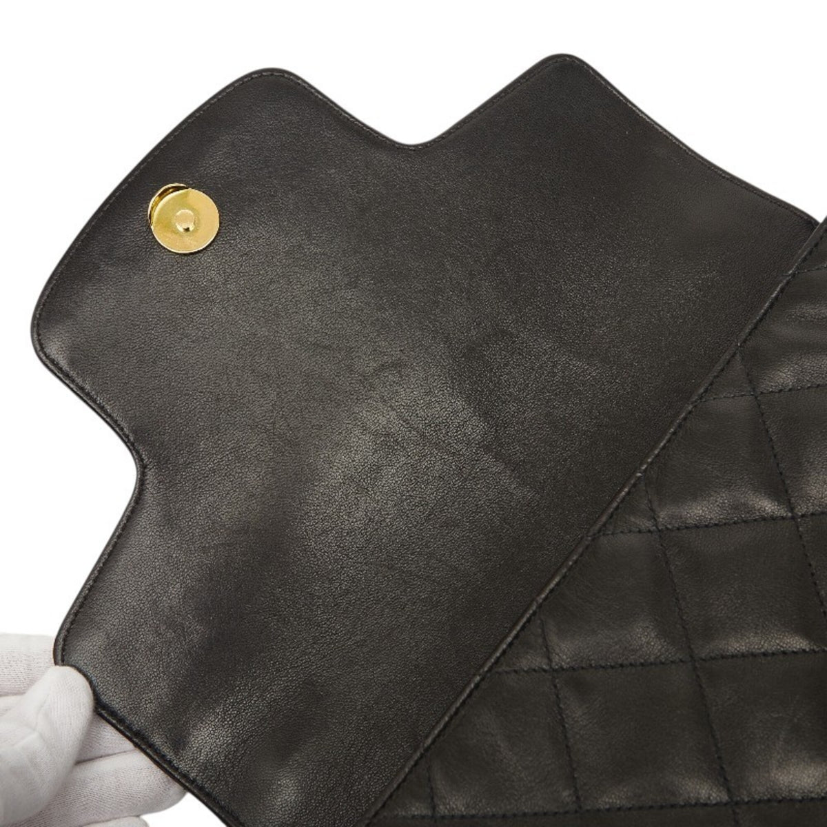 Chanel Black Leather Handbag (Pre-Owned)