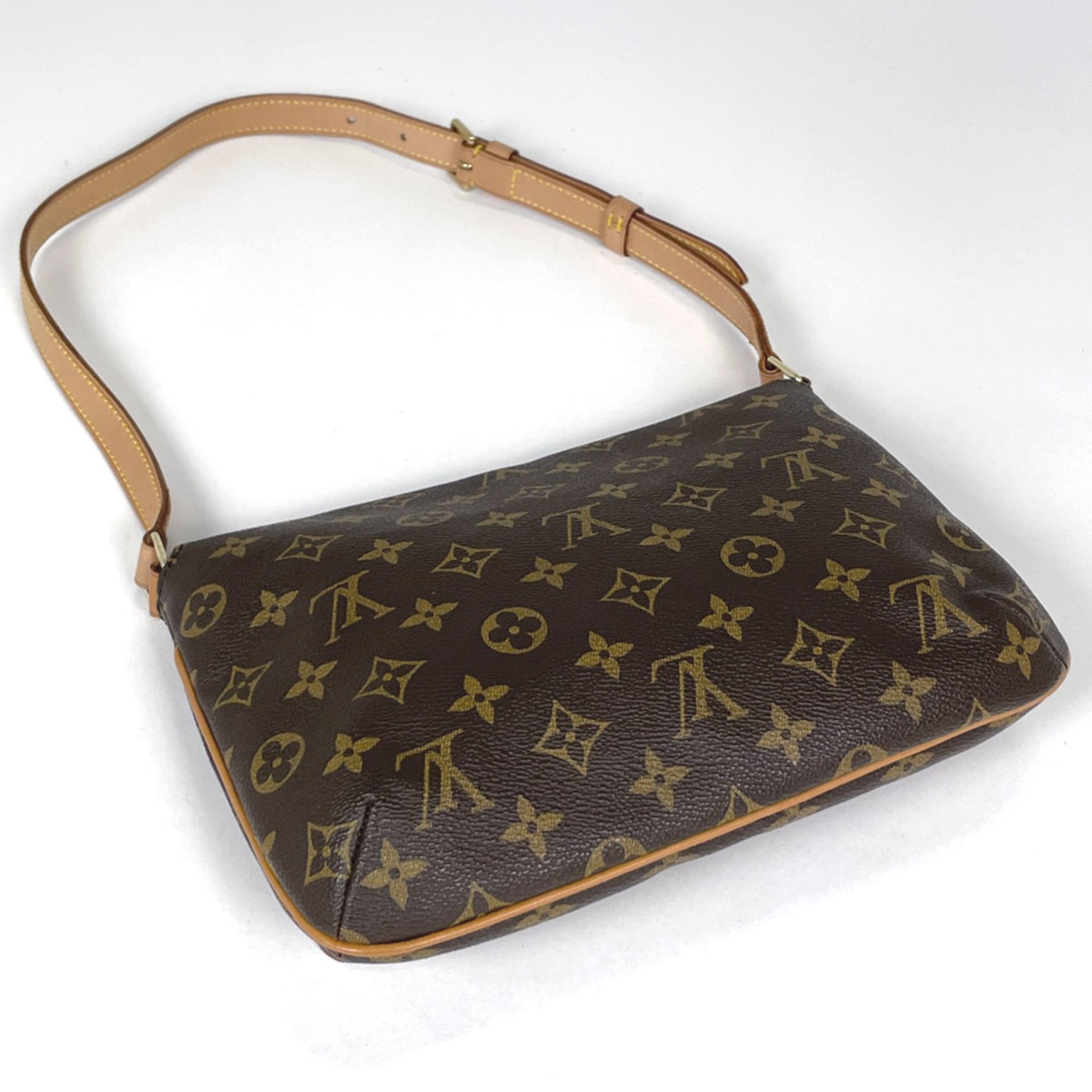 Louis Vuitton Brown Monogram Shoulder Bag (Pre-Owned)