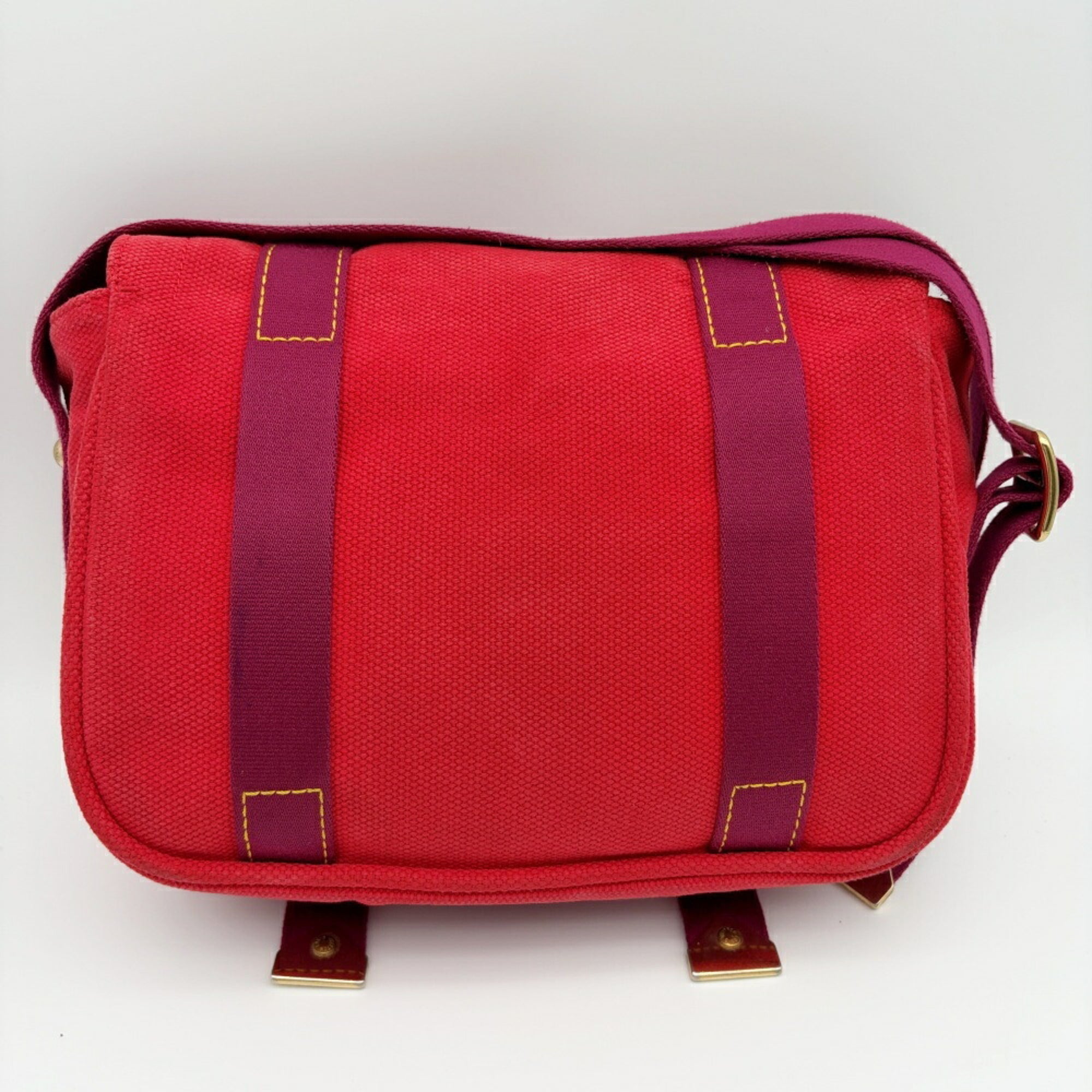 Louis Vuitton Rouge Canvas Shoulder Bag (Pre-Owned)