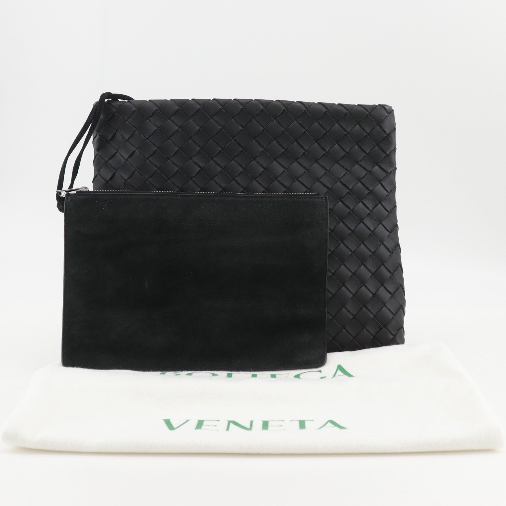 Bottega Veneta Black Leather Clutch Bag (Pre-Owned)