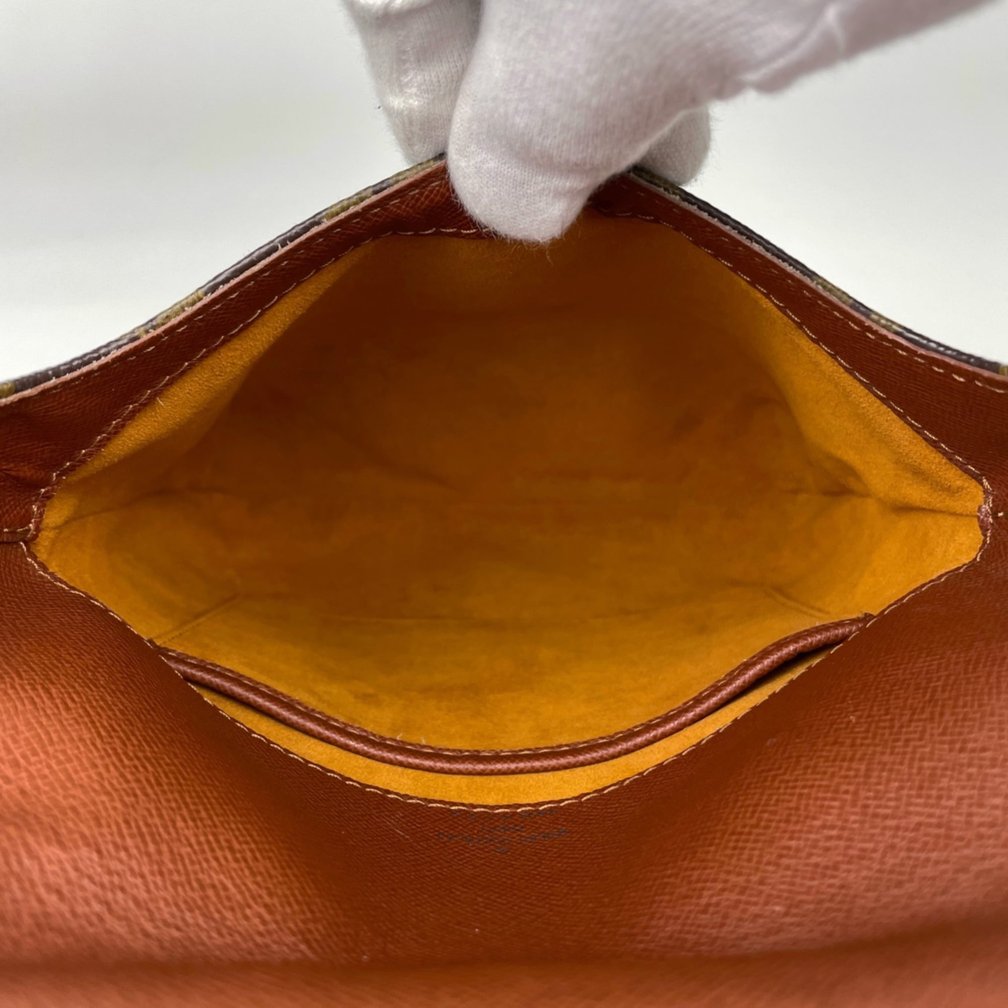 Louis Vuitton Monogram Brown Monogram Shoulder Bag (Pre-Owned)