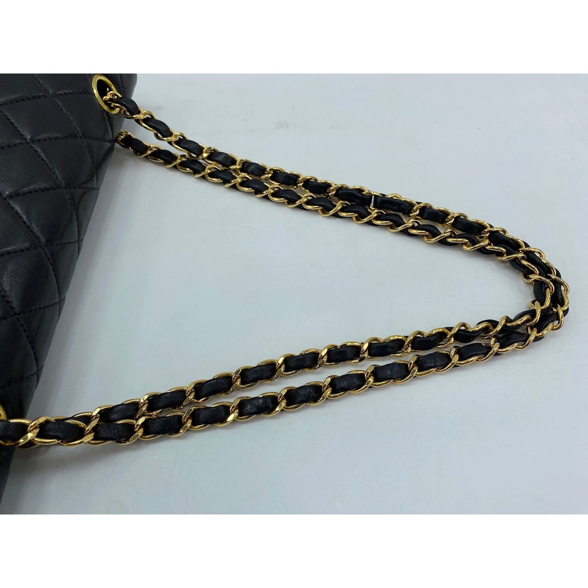 Chanel Matelasse Black Shoulder Bag (Pre-Owned)