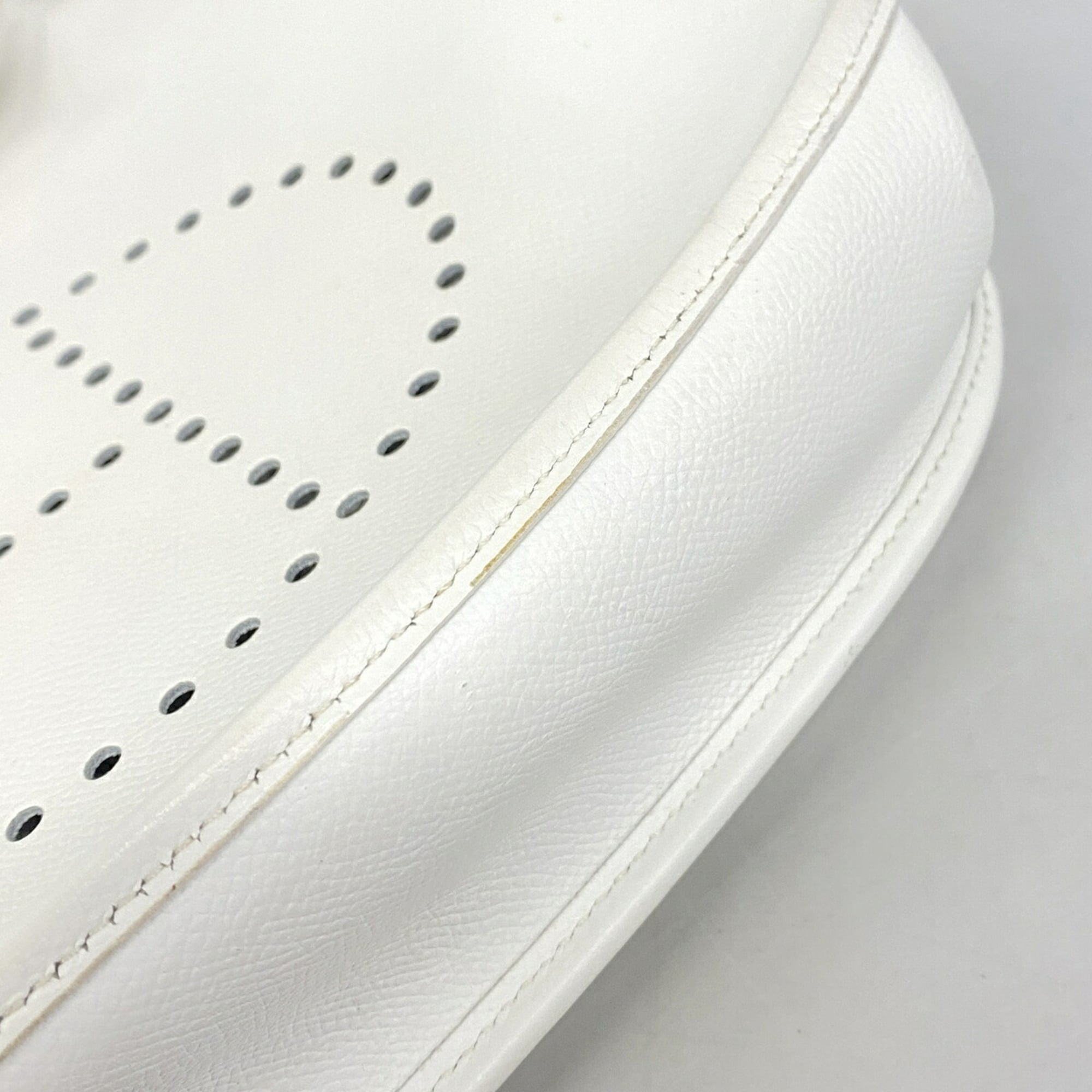 Hermes White Epsom Leather Shoulder Bag (Pre-Owned)