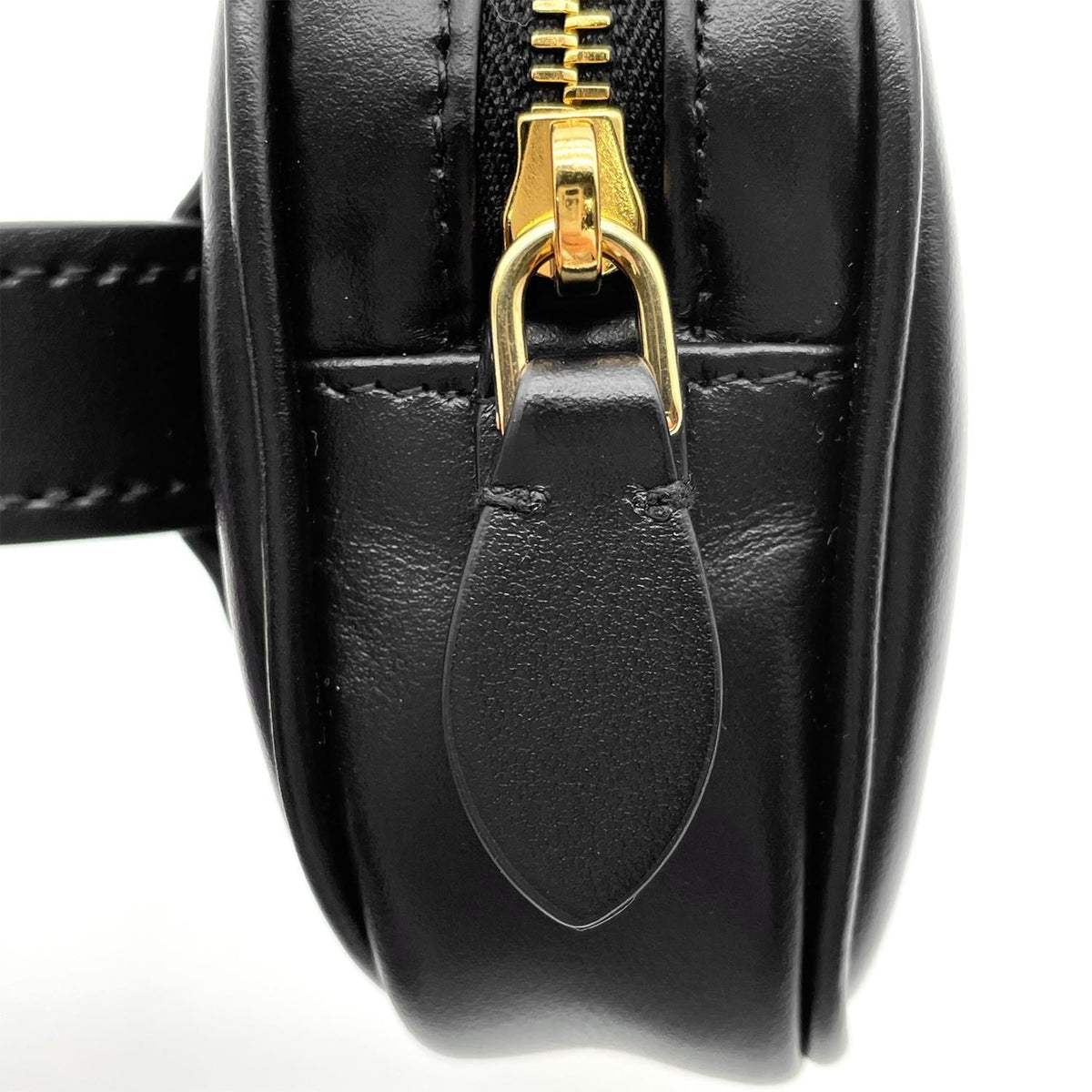 Miu Miu Black Leather Sling Bag (Pre-Owned)