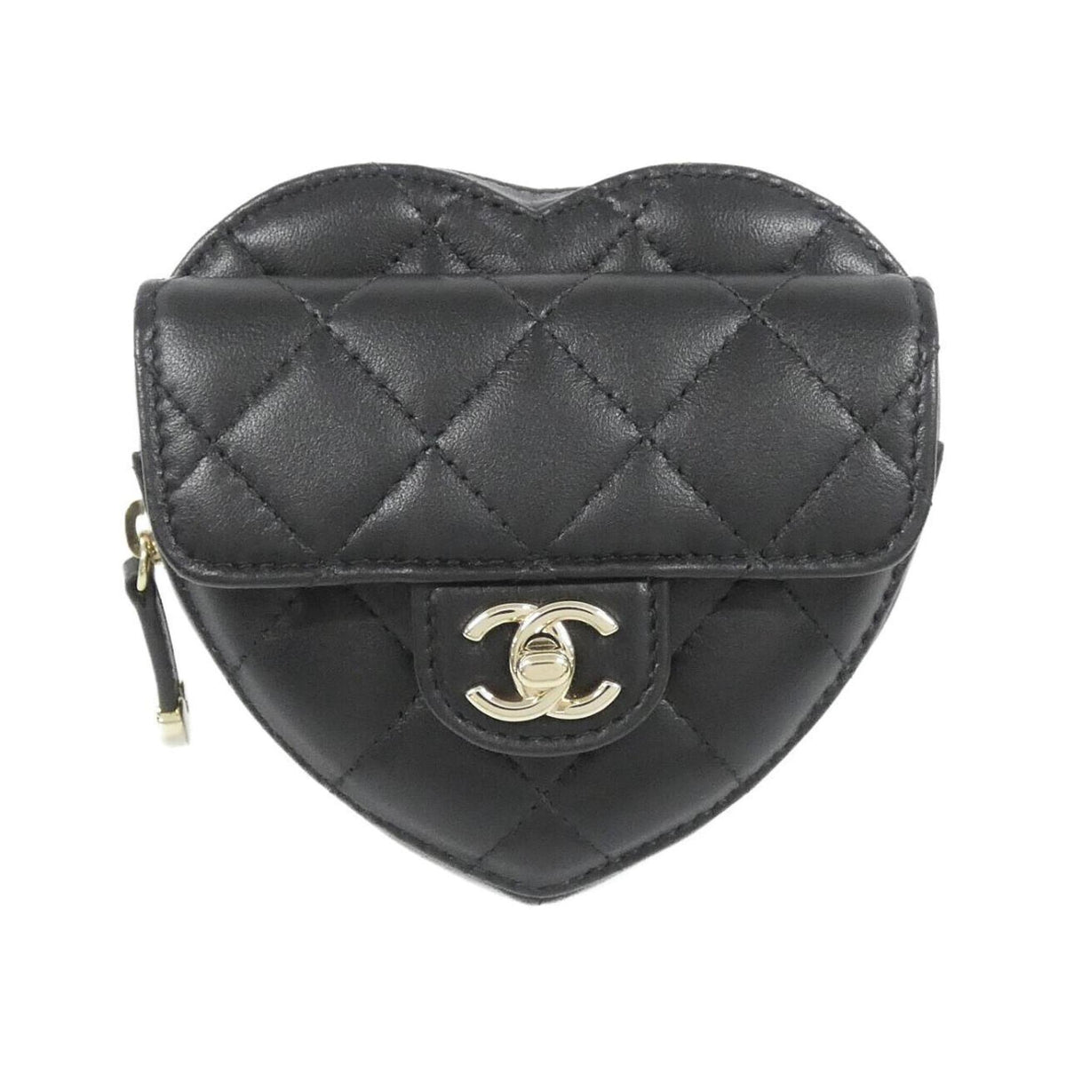 Chanel Black Leather Fanny Pack (Pre-Owned)
