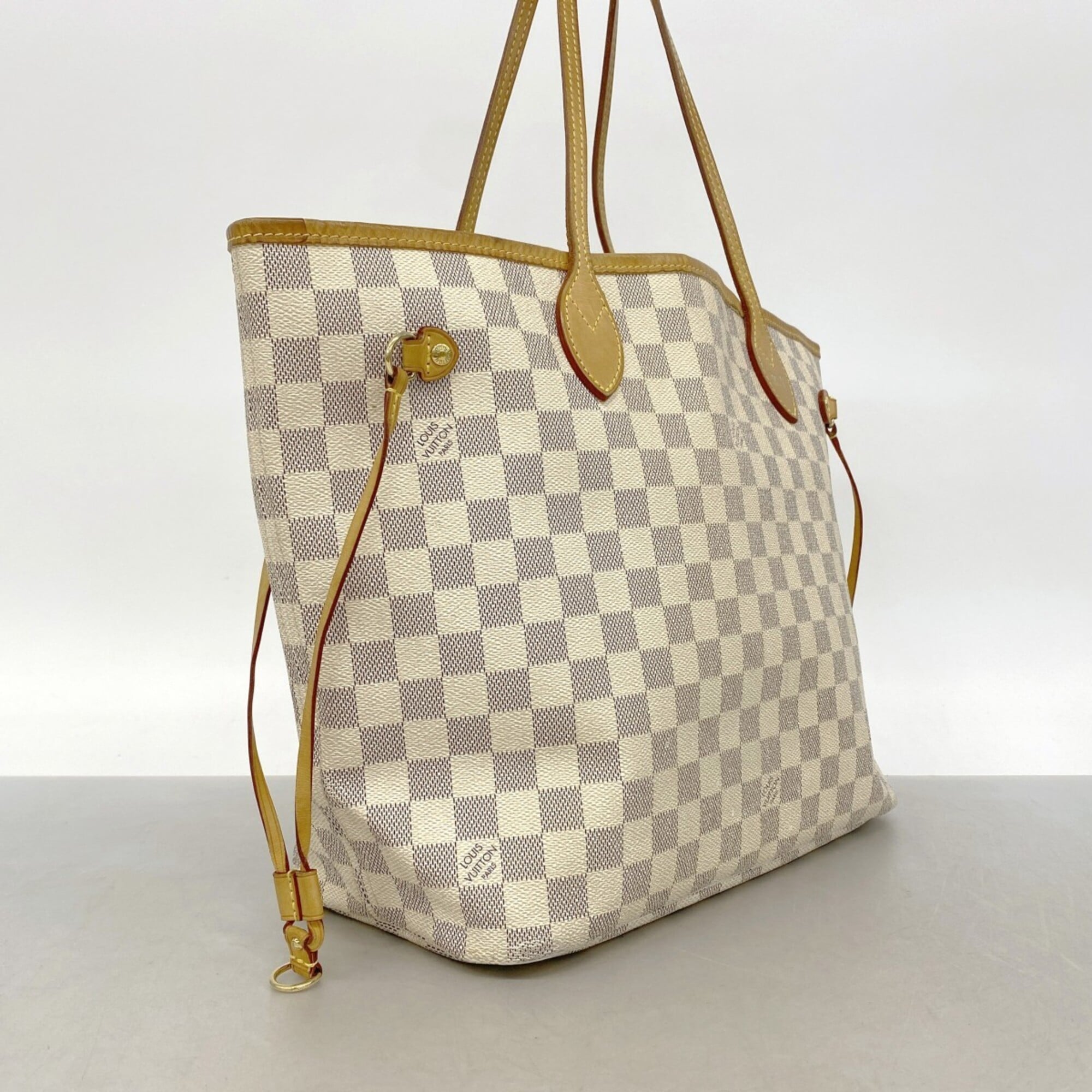 Louis Vuitton White Tote Bag (Pre-Owned)