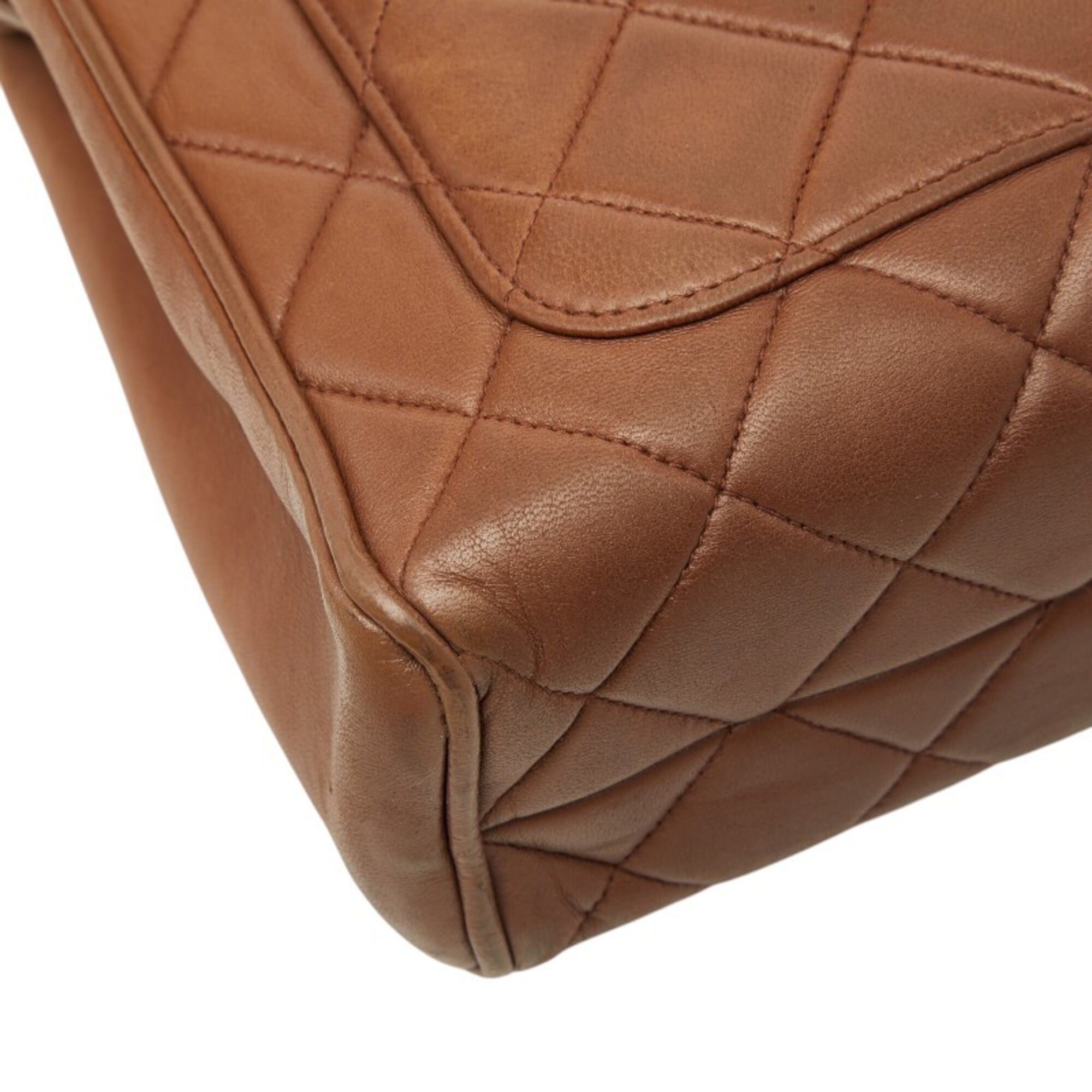 Chanel Matelasse Brown Leather Handbag (Pre-Owned)