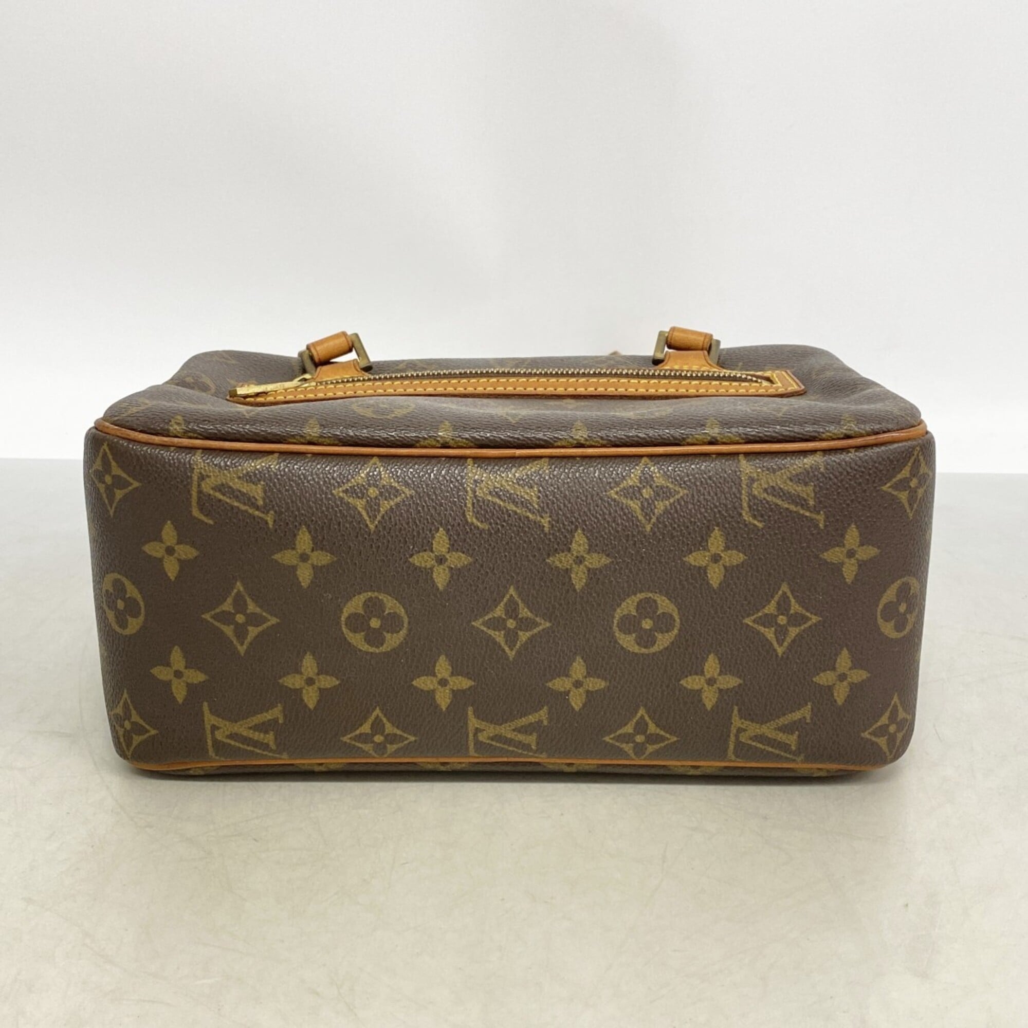 Louis Vuitton Brown Shoulder Bag (Pre-Owned)