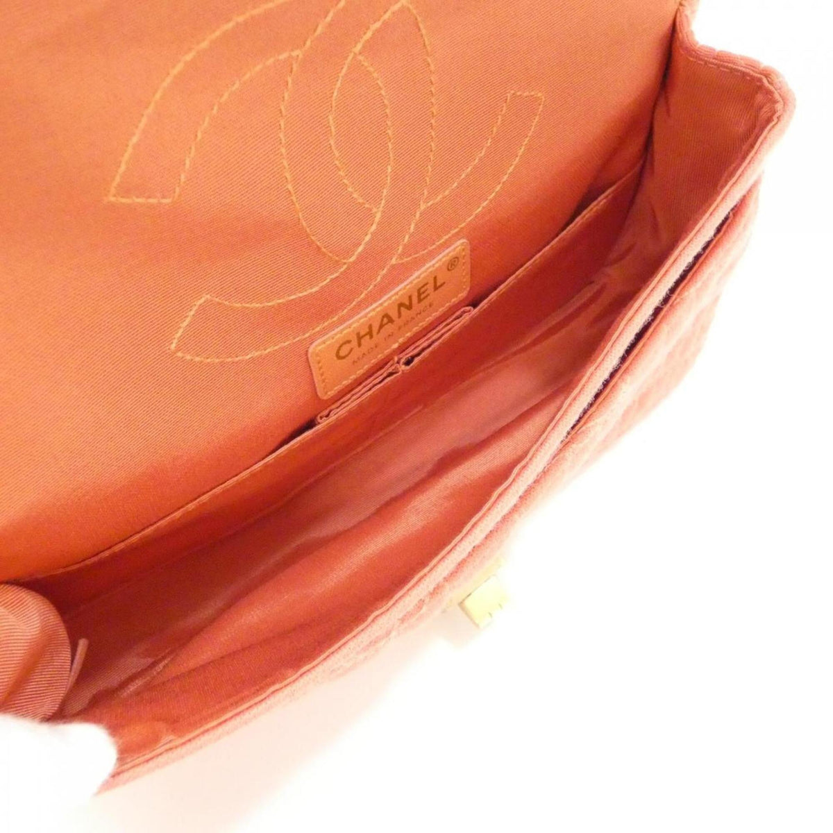 Chanel Pink Canvas Shoulder Bag (Pre-Owned)