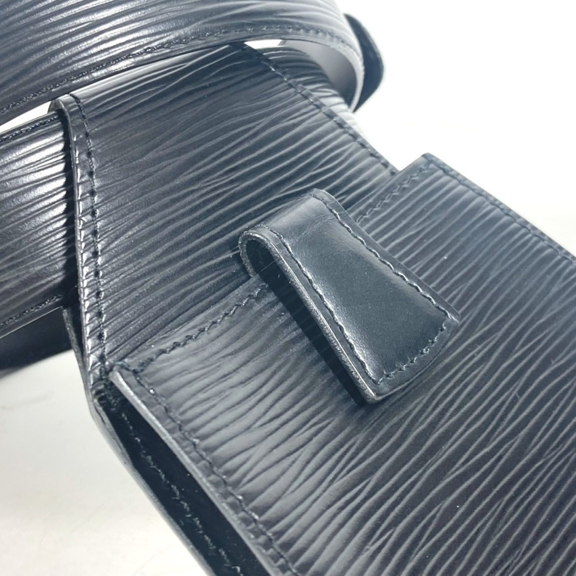 Louis Vuitton Black Epi Leather Pouch Sling Bag (Pre-Owned)