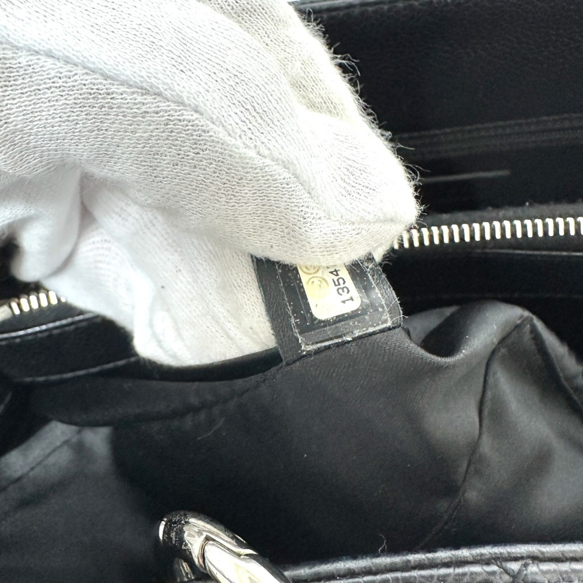 Chanel Black Grained Calfskin Handbag Tote Bag (Pre-Owned)