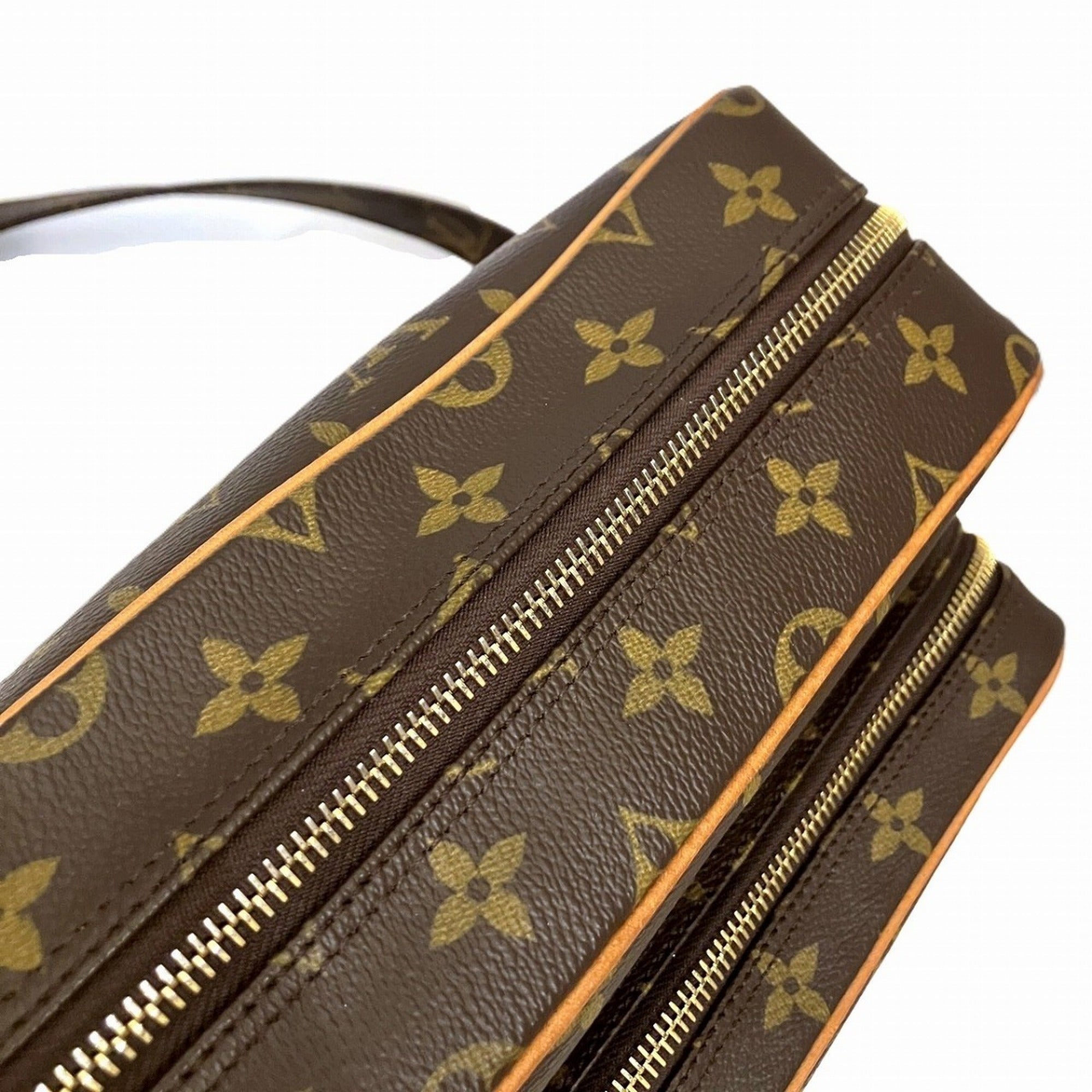 Louis Vuitton Brown Leather Shoulder Bag (Pre-Owned)