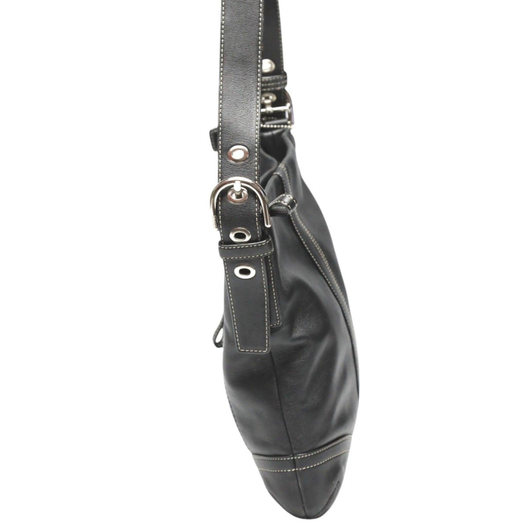 Coach Black Leather Shoulder Bag (Pre-Owned)