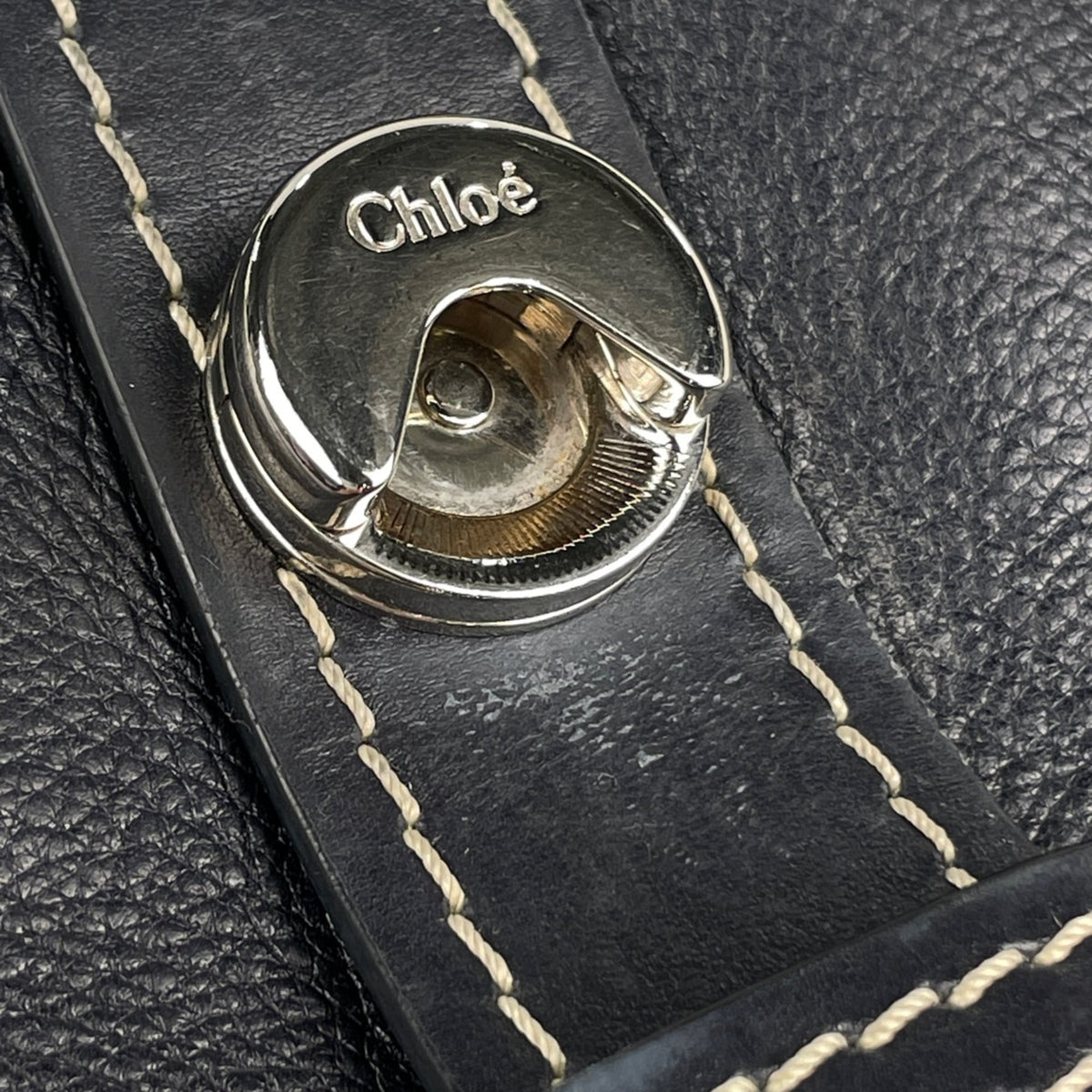 Chloé Navy Leather Handbag (Pre-Owned)