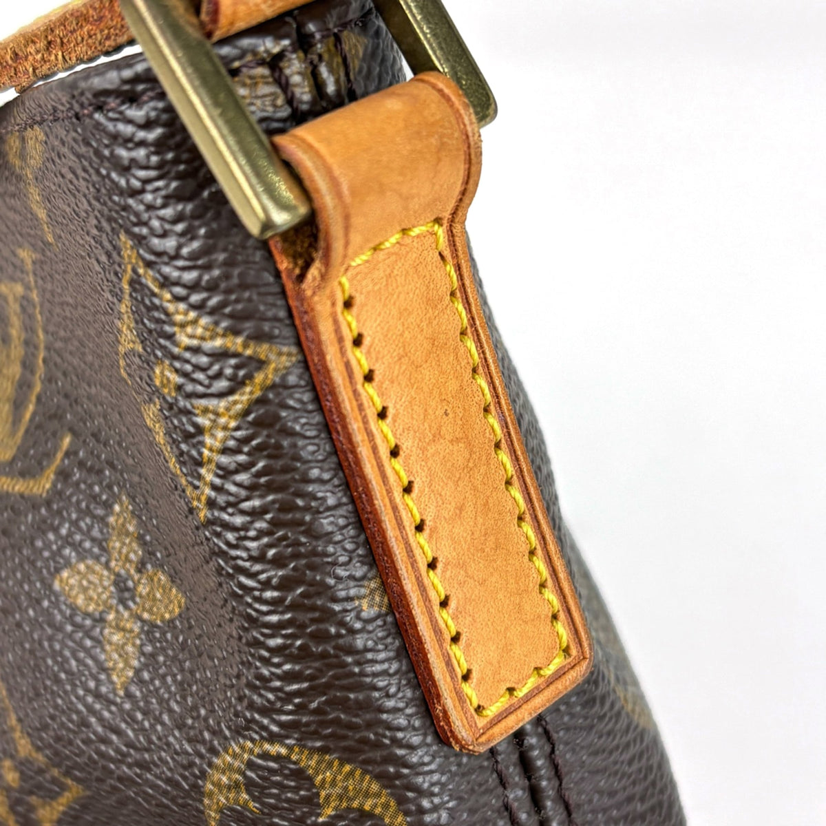 Louis Vuitton Monogram Brown Monogram Monogram Pochette Shoulder Bag (Pre-Owned)