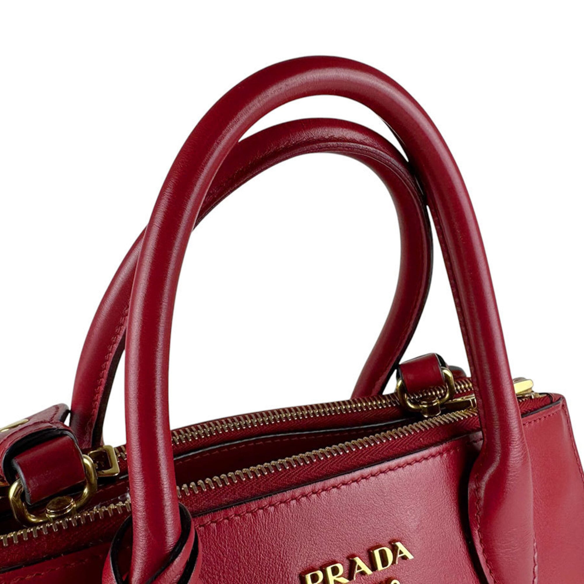 Prada Red Color Leather Handbag Shoulder Bag (Pre-Owned)