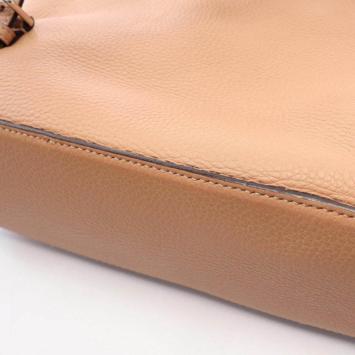 Gucci Beige Leather Backpack (Pre-Owned)