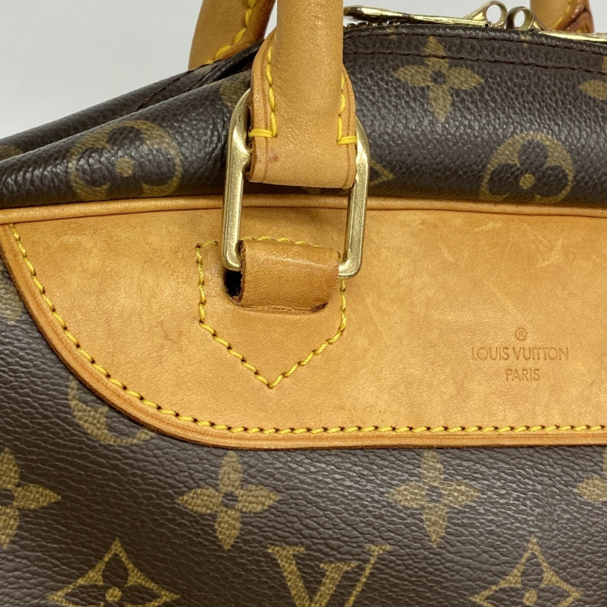 Louis Vuitton Brown Handbag (Pre-Owned)