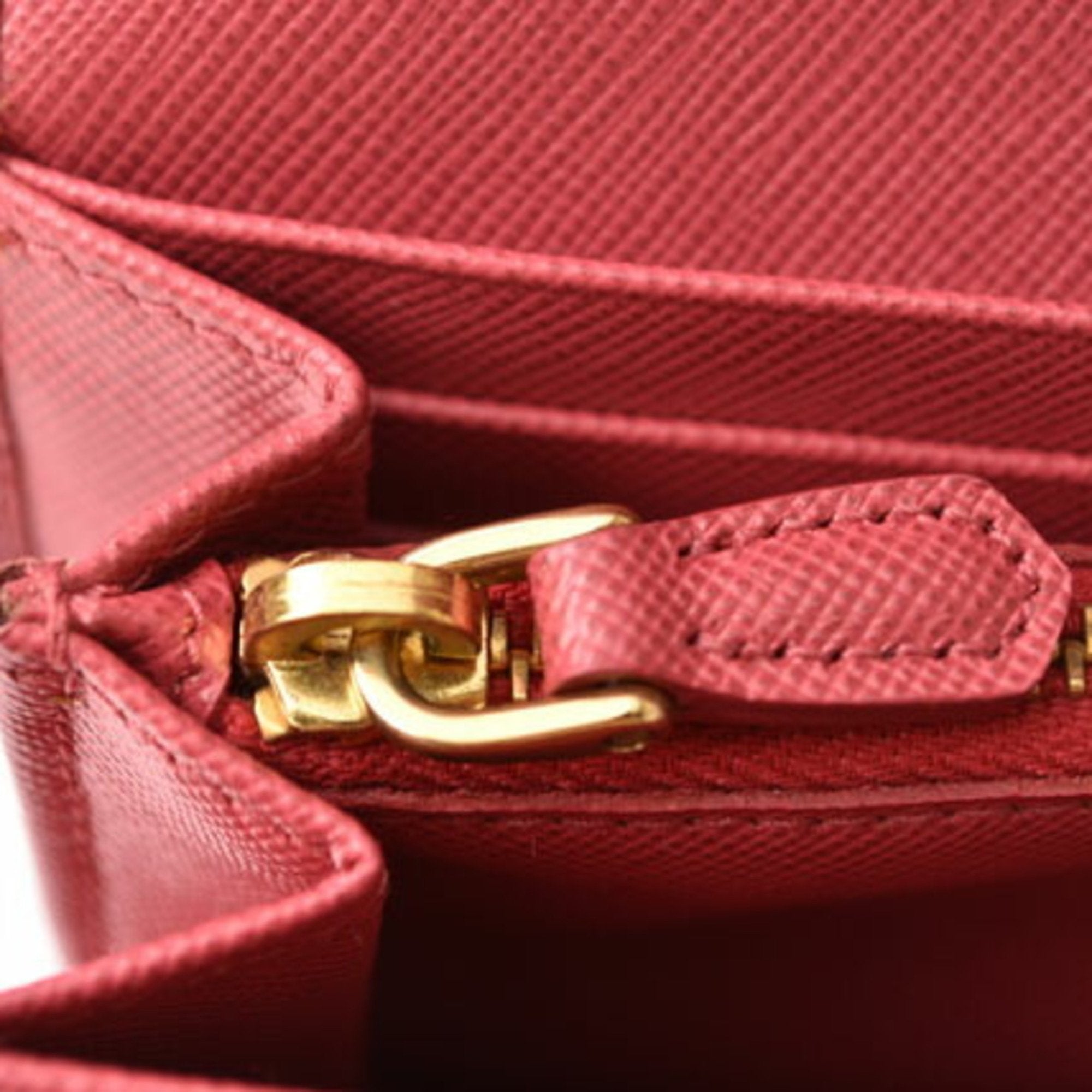 Prada Peonia Saffiano Metal Saffiano Metal Long Wallet (Bi-Fold) (Pre-Owned)