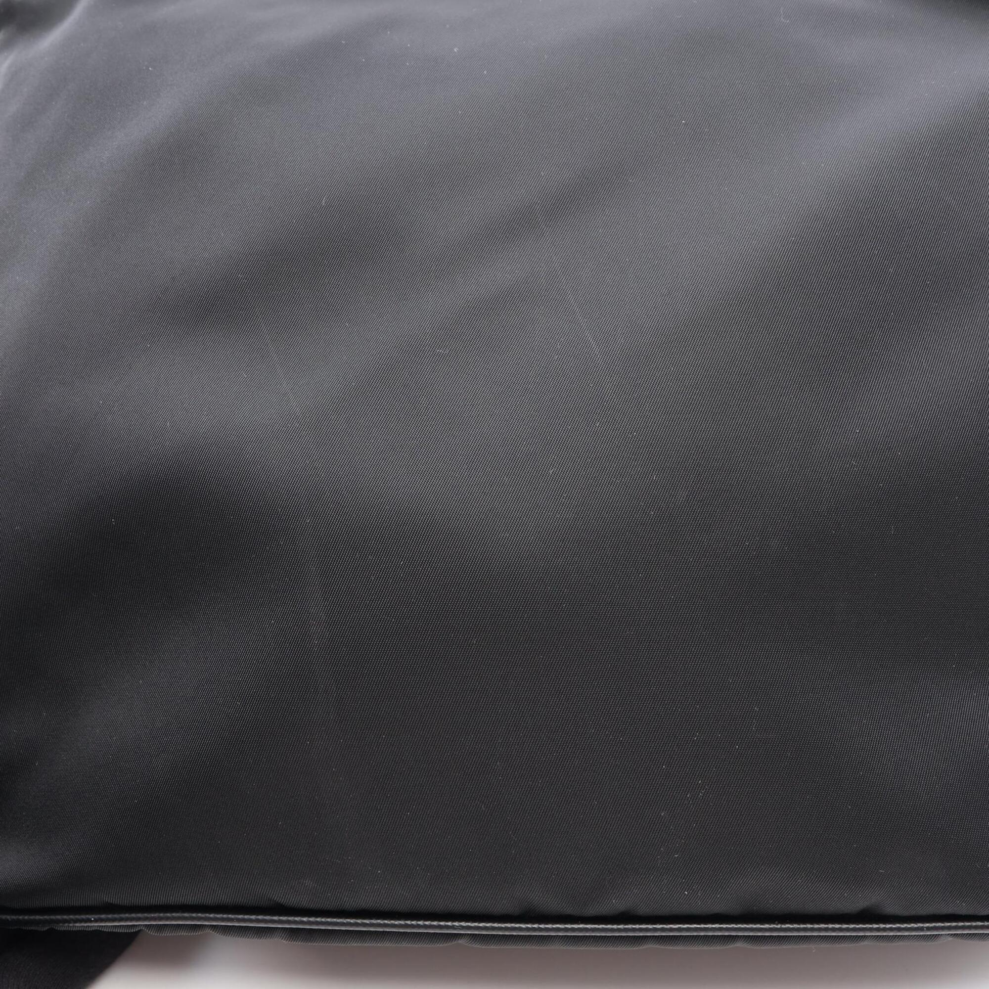 Prada Black Nylon Leather Shoulder Bag (Pre-Owned)
