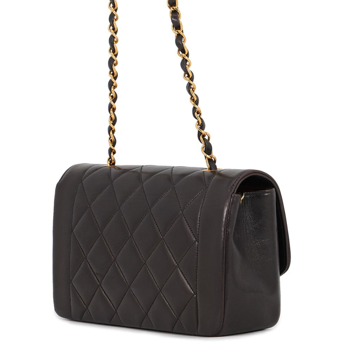 Chanel Matelasse Black Leather Shoulder Bag (Pre-Owned)