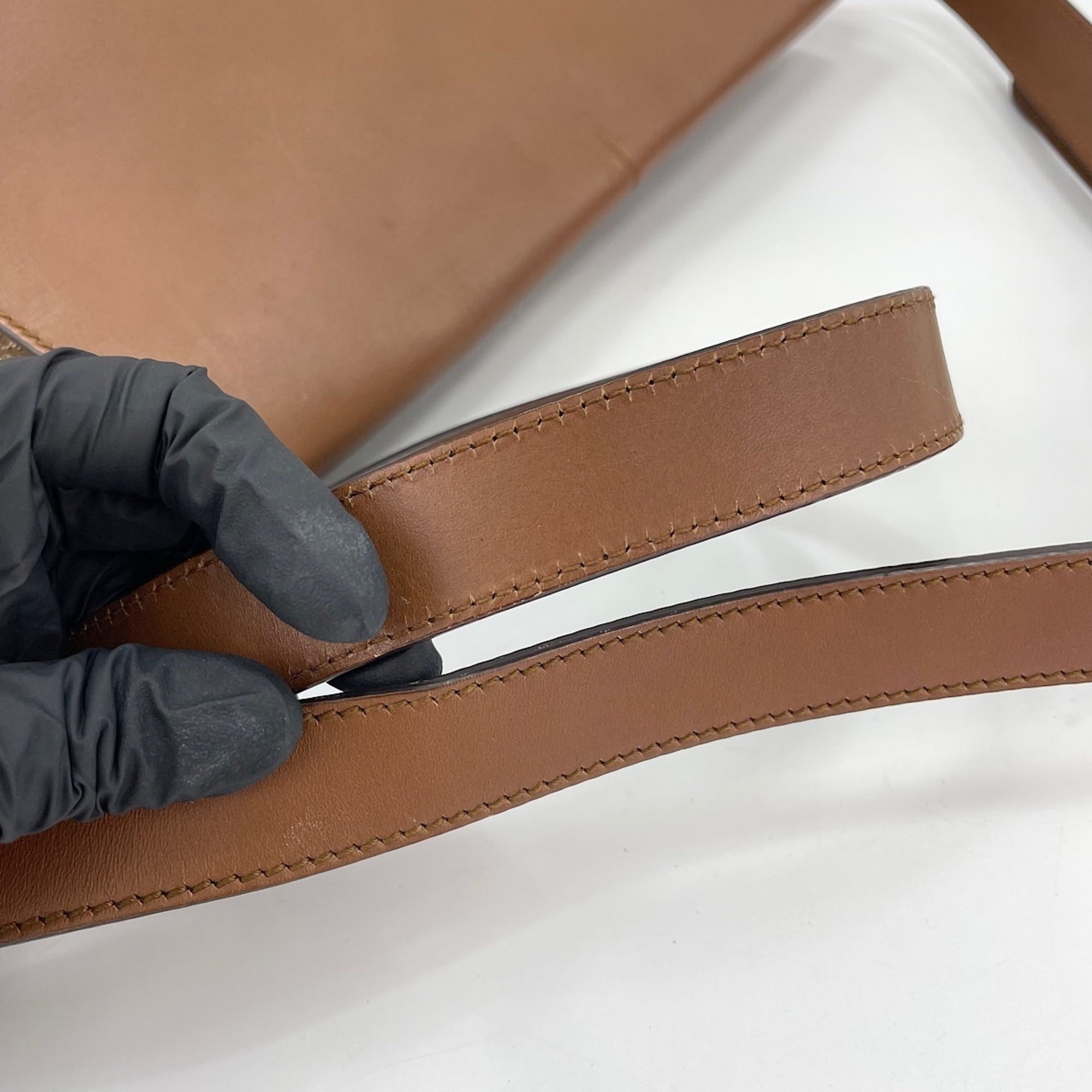 Gucci Brown Shoulder Bag (Pre-Owned)