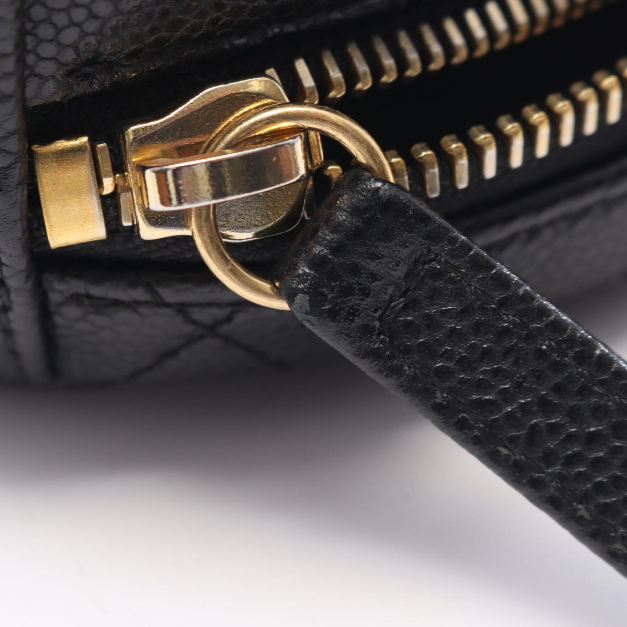 Chanel Black Grained Calfskin Handbag Shoulder Bag (Pre-Owned)