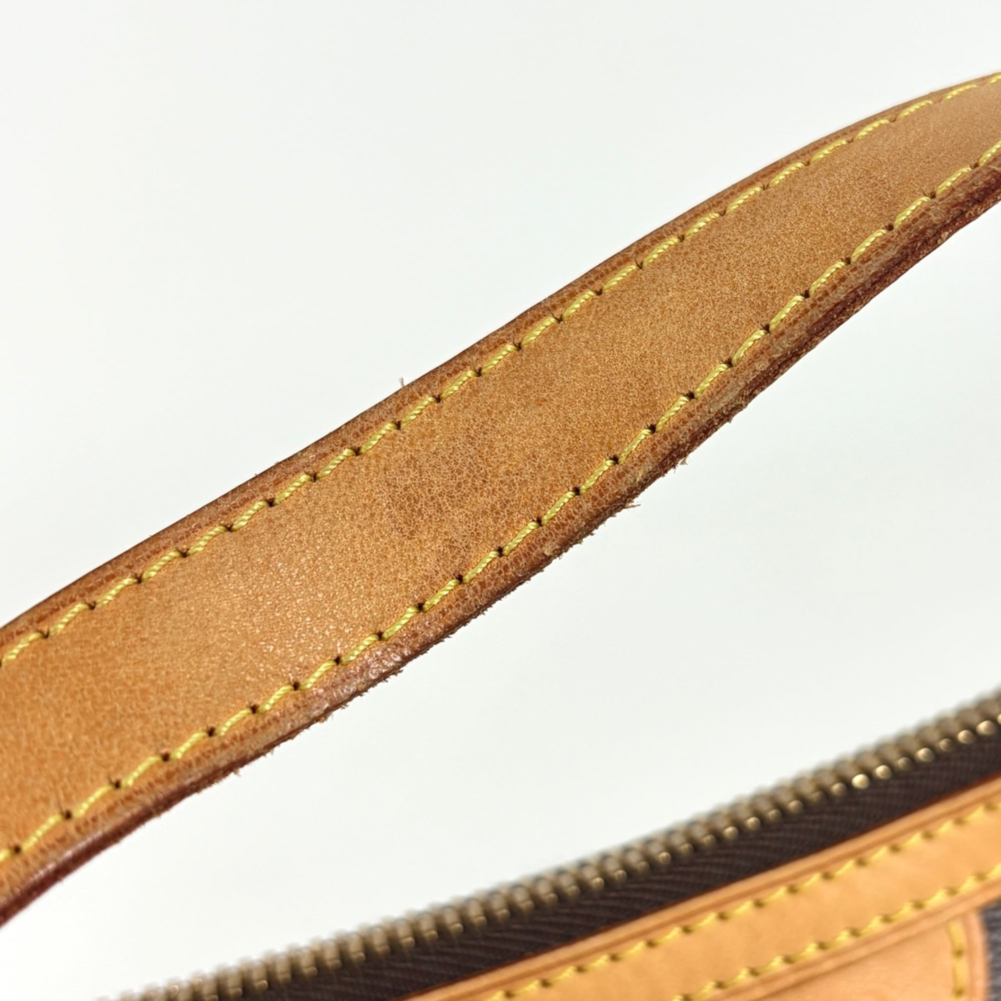 Louis Vuitton Brown Monogram Handbag Tote Bag (Pre-Owned)