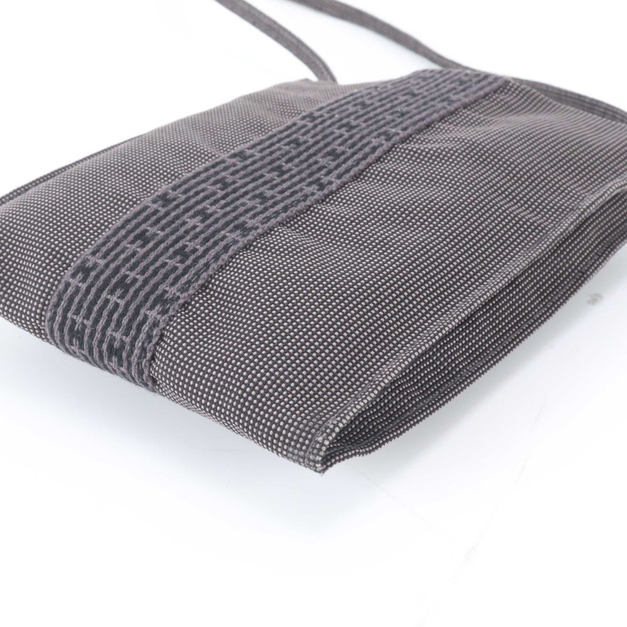 Hermes Her Line Black Canvas Pochette Shoulder Bag (Pre-Owned)