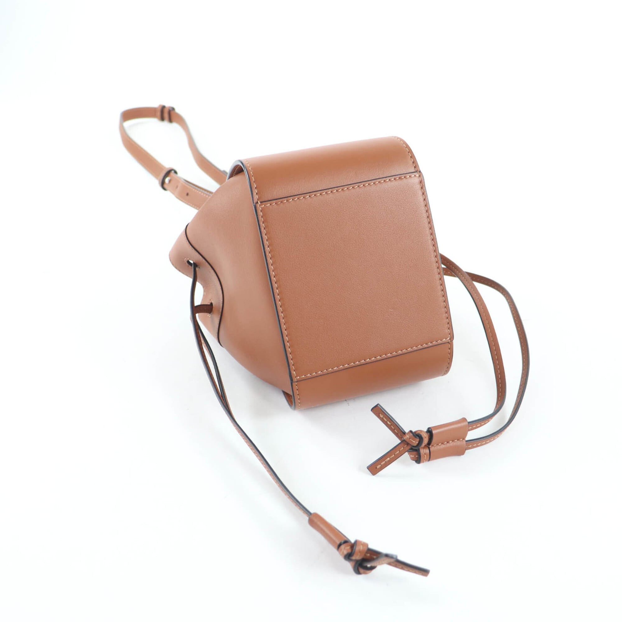 Loewe Hammock Leather Shoulder Bag (Pre-Owned)
