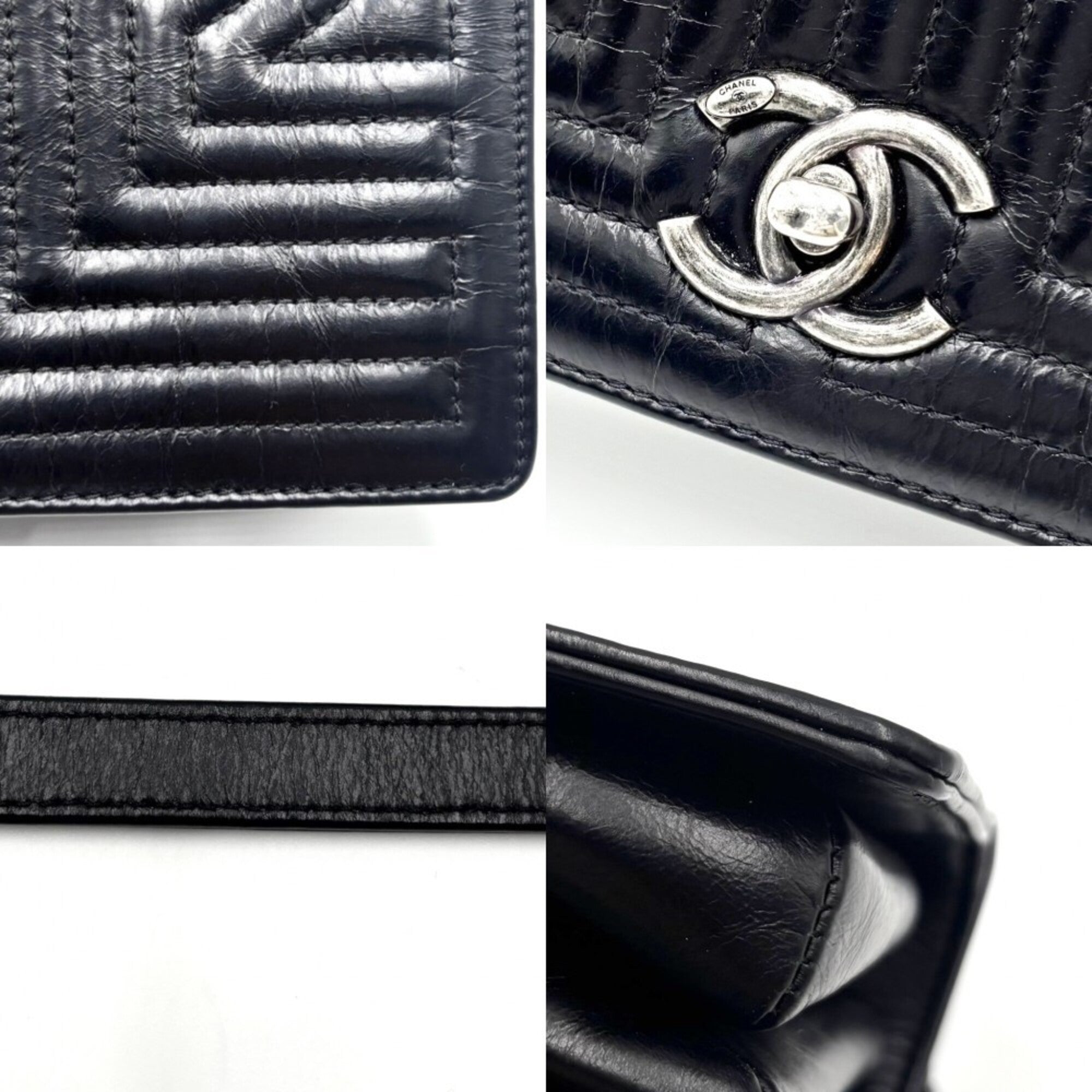 Chanel Black Leather Shoulder Bag (Pre-Owned)