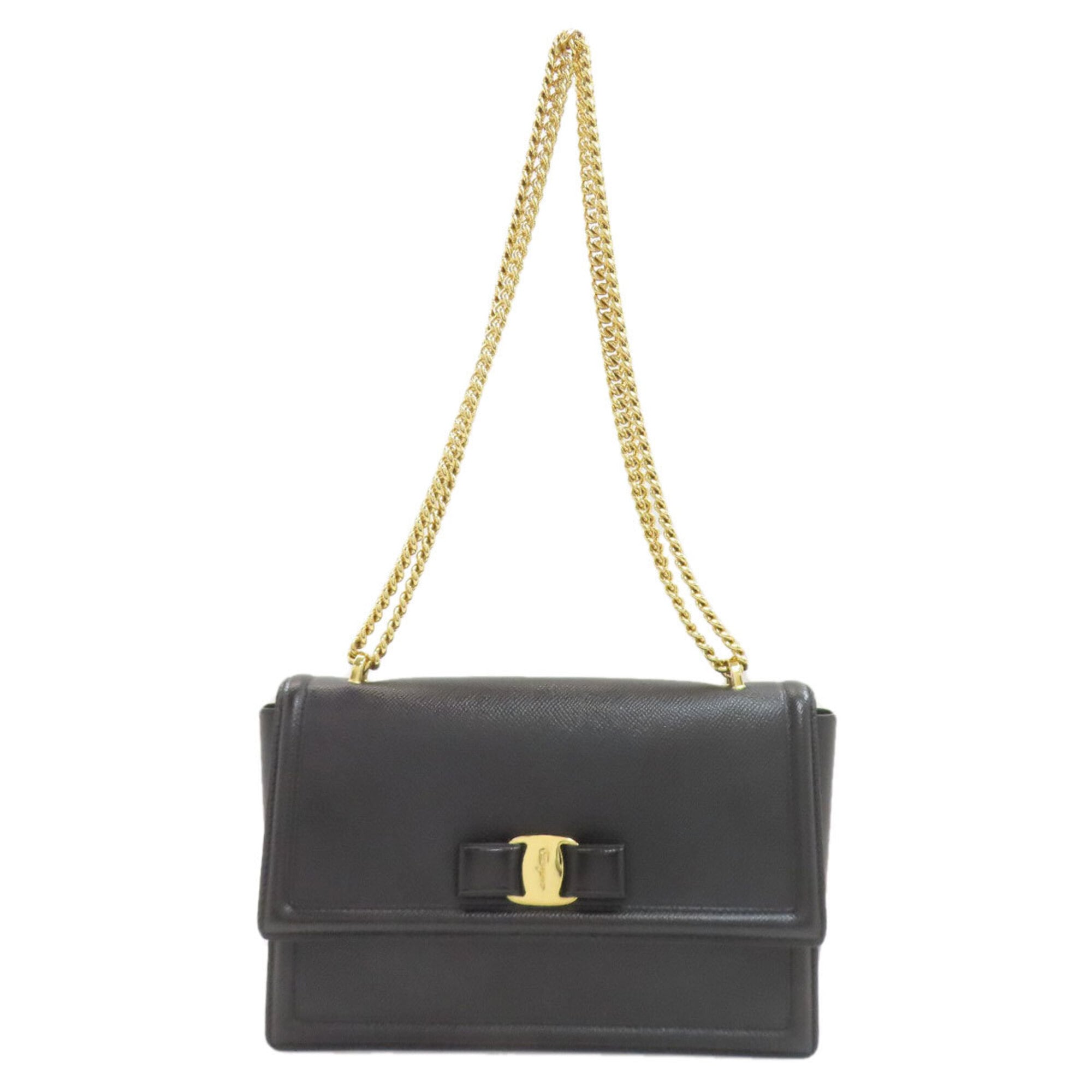 Salvatore Ferragamo Black Leather Shoulder Bag (Pre-Owned)