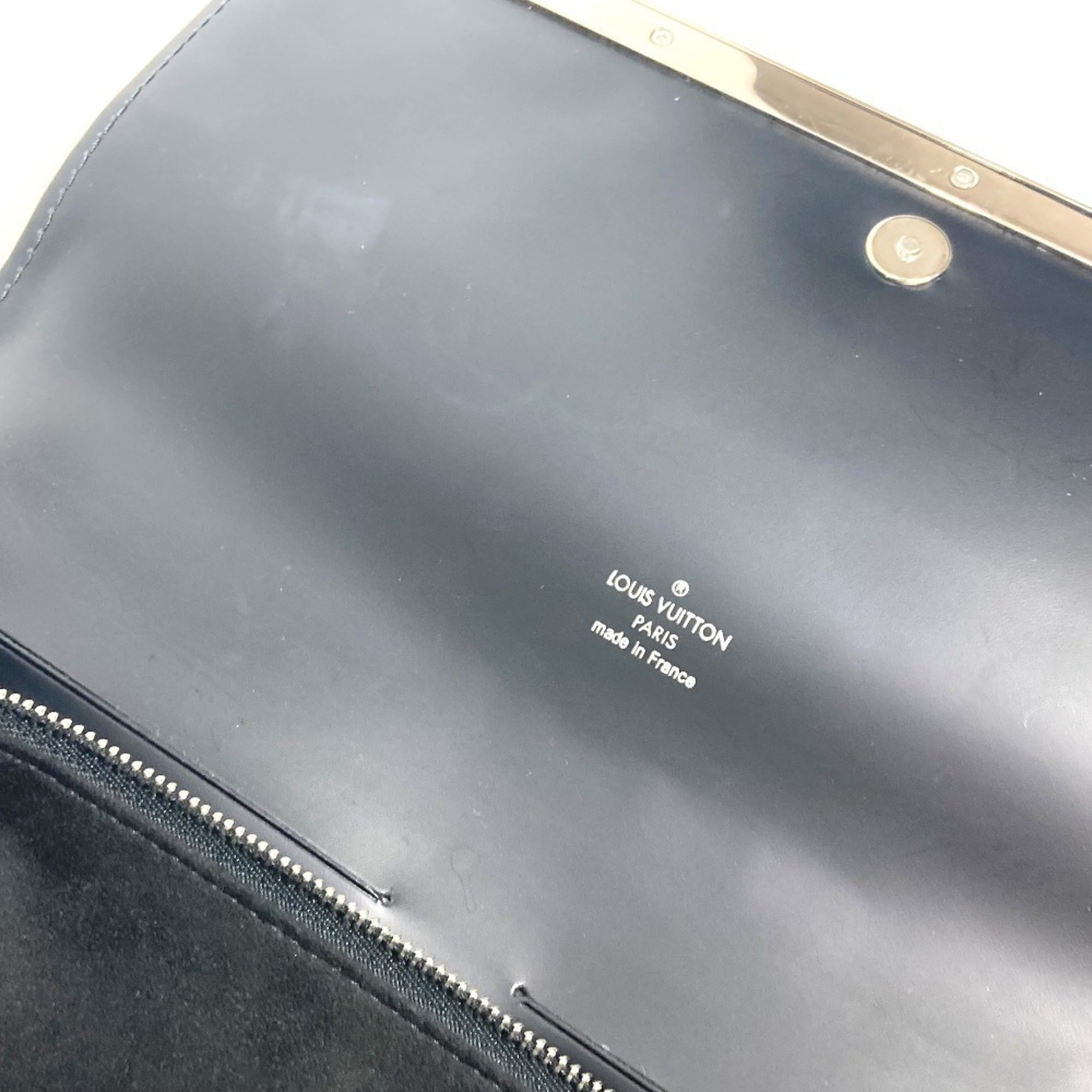 Louis Vuitton Black Epi Leather Clutch Bag Shoulder Bag (Pre-Owned)