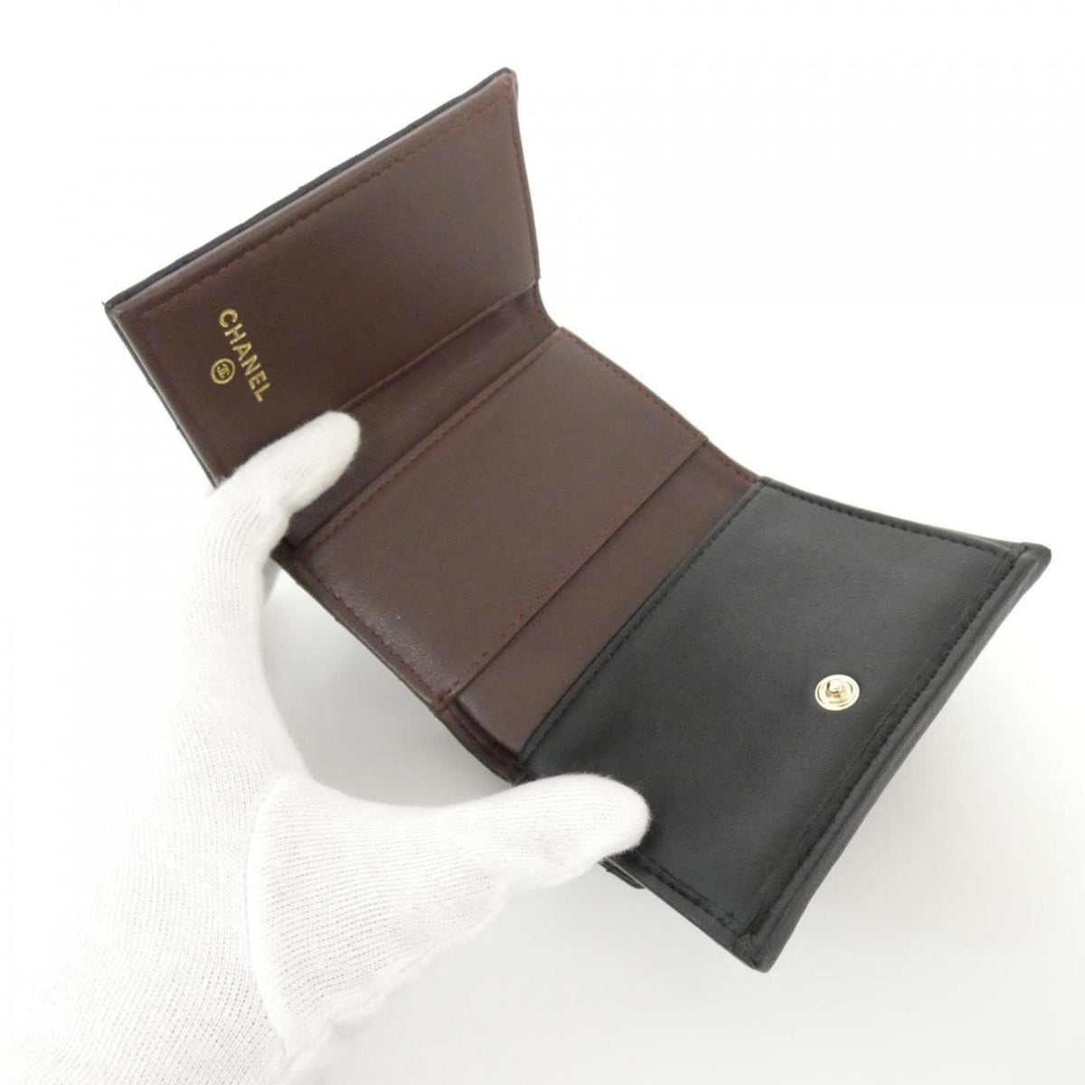 Chanel Black Bordeaux Leather Wallet (Tri-Fold) (Pre-Owned)