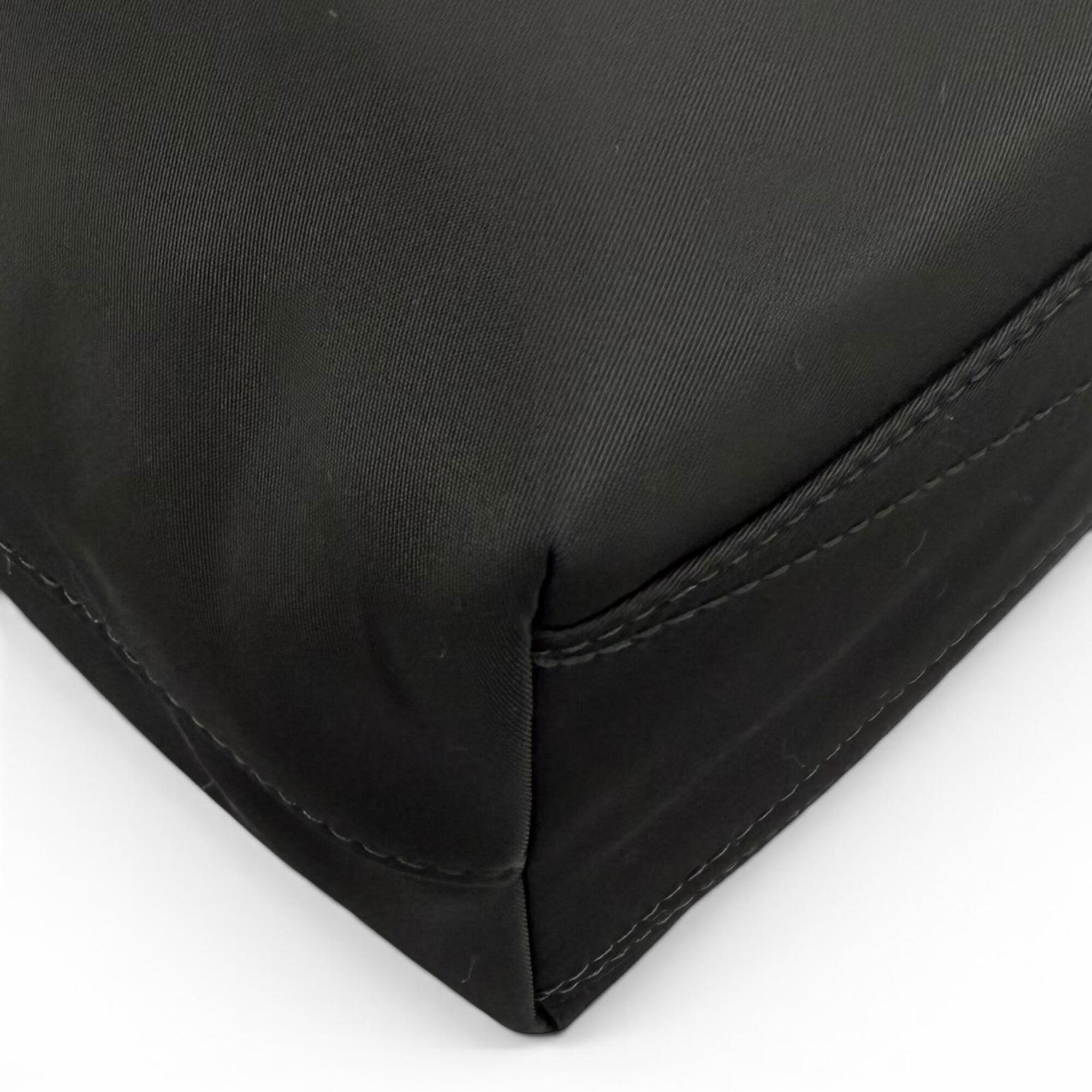 Burberry Black Nylon Tote Bag (Pre-Owned)