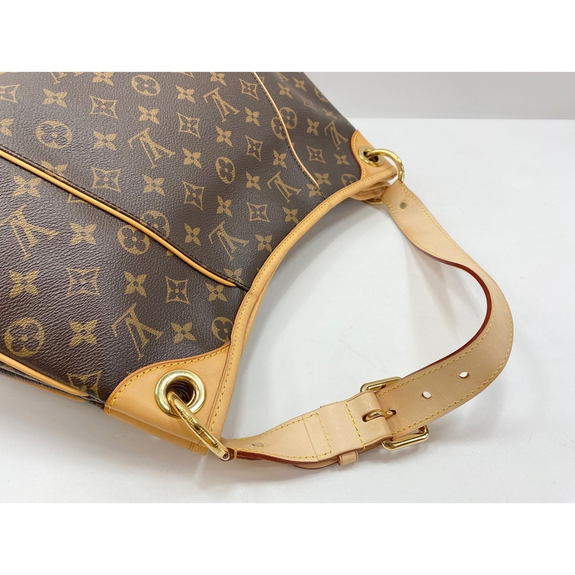 Louis Vuitton Monogram Brown Monogram Shoulder Bag (Pre-Owned)