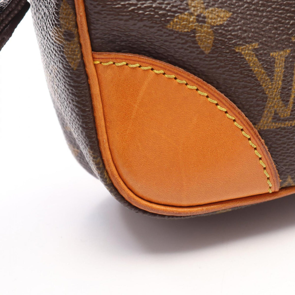 Louis Vuitton Brown Coated Canvas Monogram Leather Clutch Bag Handbag (Pre-Owned)