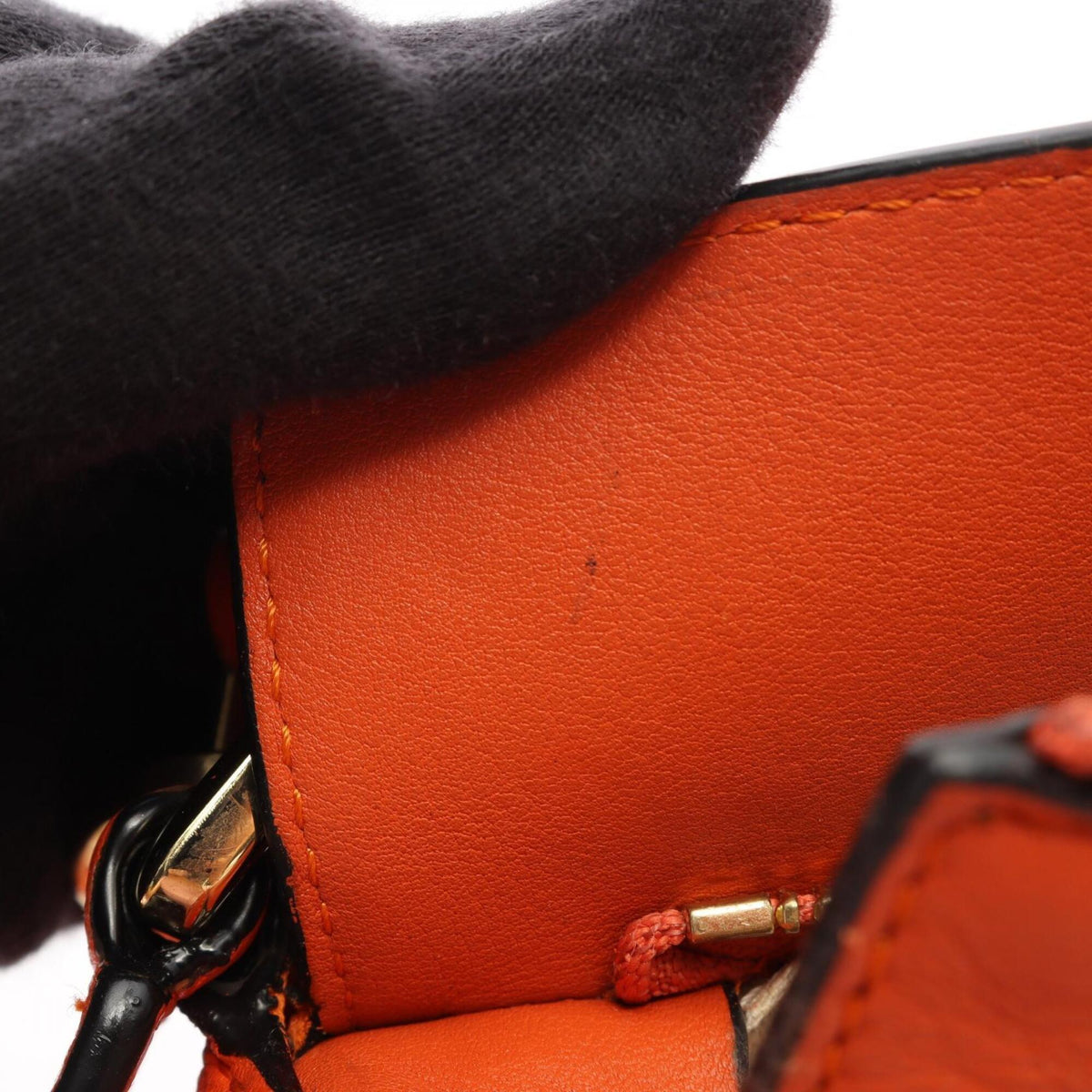 Loewe Orange Leather Handbag (Pre-Owned)