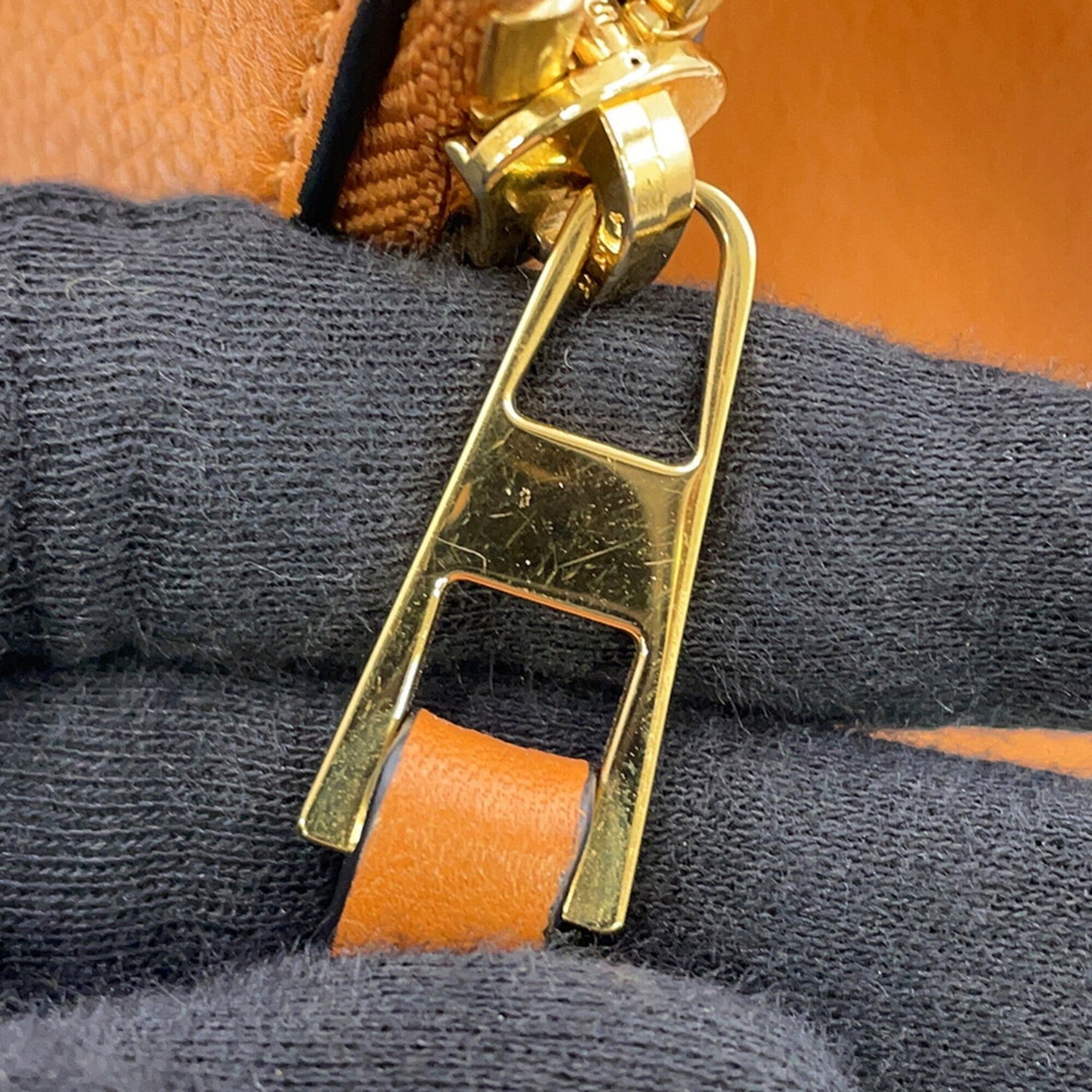 Loewe Brown Light Camel Leather Handbag (Pre-Owned)