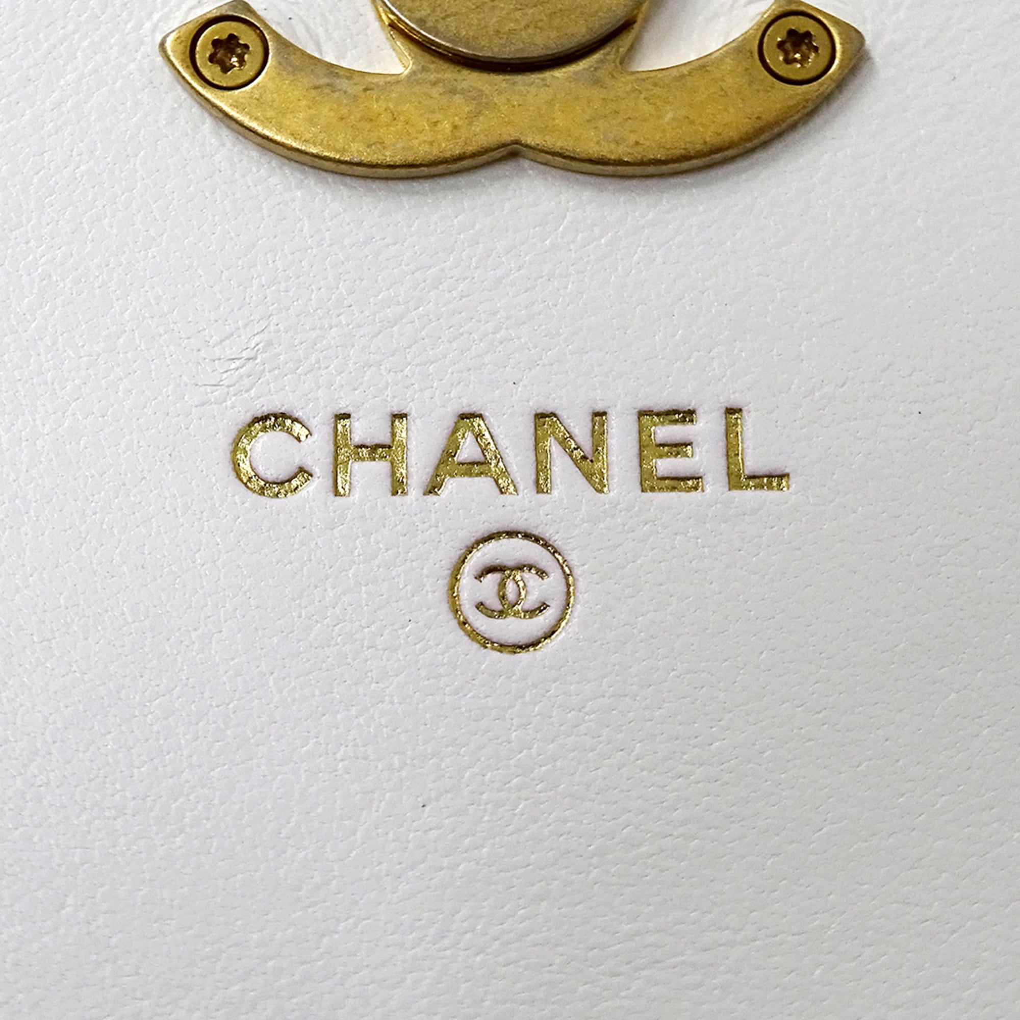 Chanel White Yellow Leather Handbag Shoulder Bag (Pre-Owned)