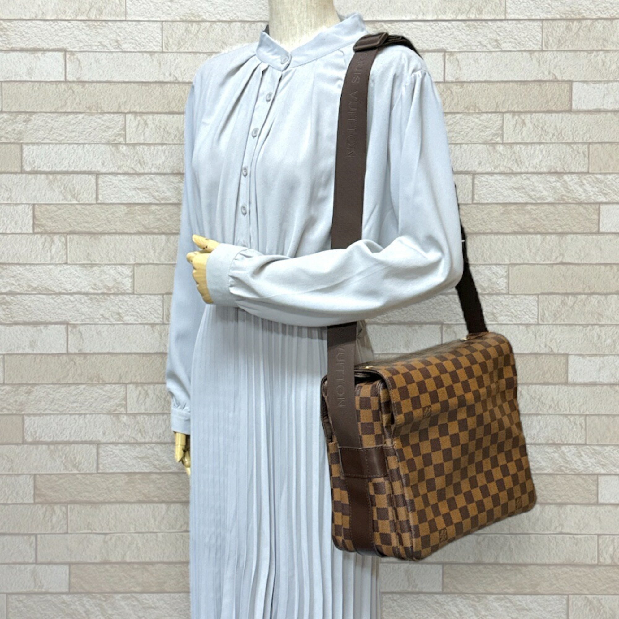 Louis Vuitton Brown Damier Canvas Shoulder Bag (Pre-Owned)
