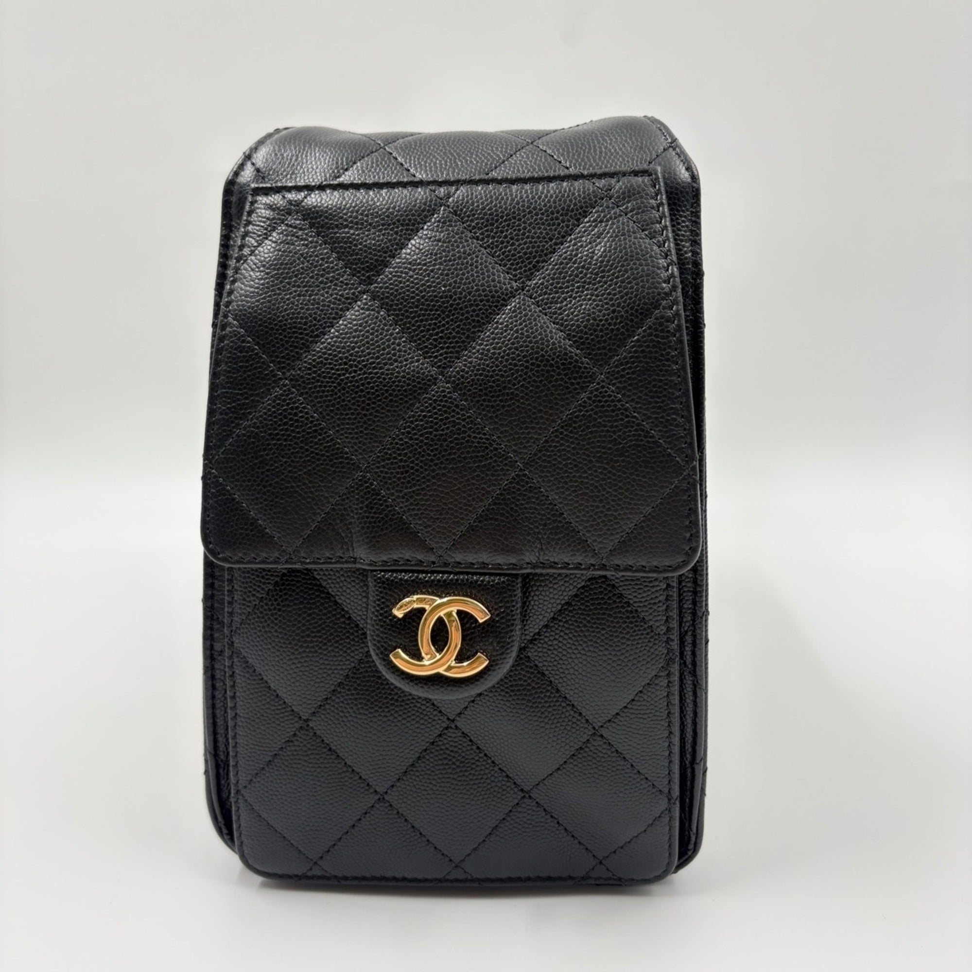 Chanel Black Handbag (Pre-Owned)