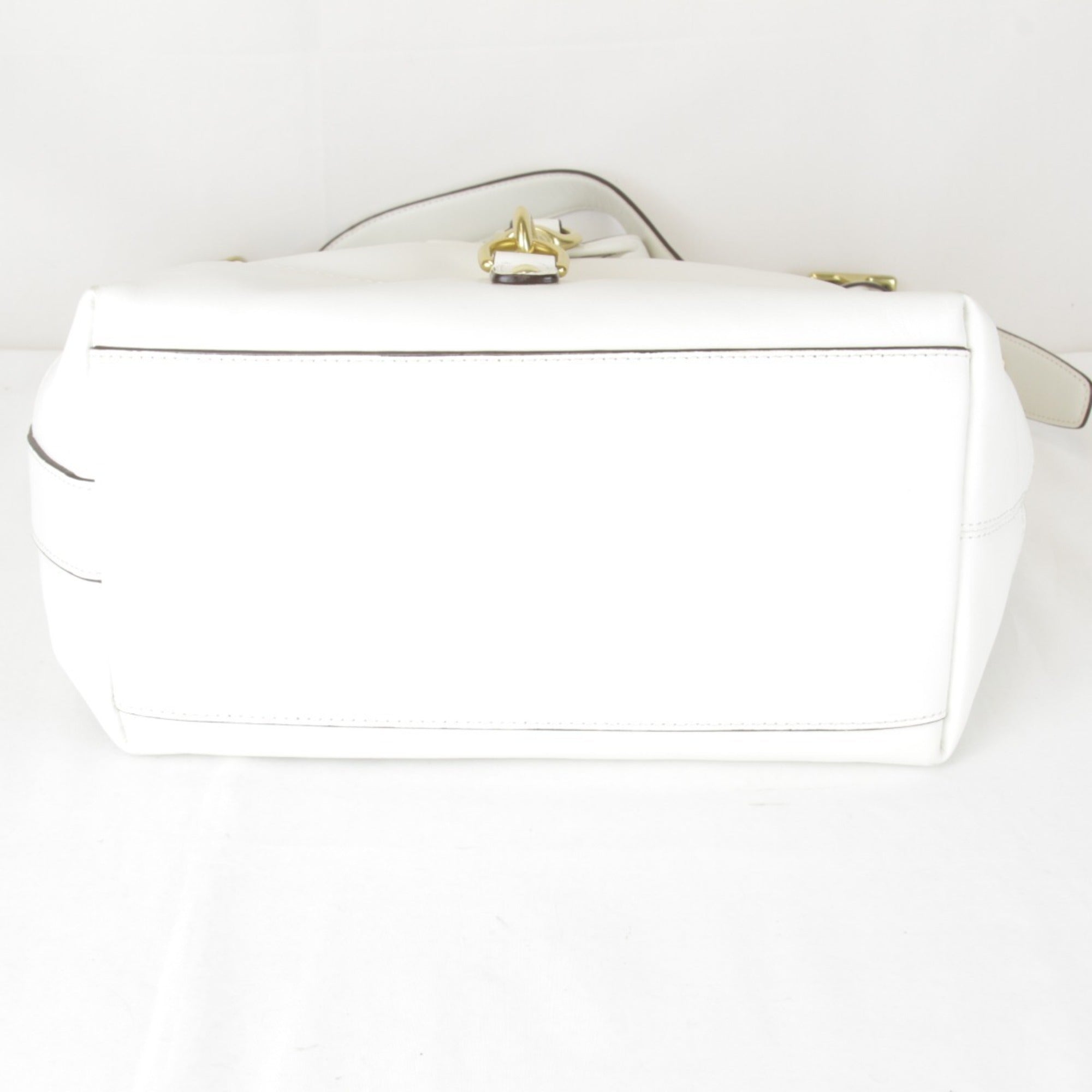Coach White Leather Shoulder Bag (Pre-Owned)