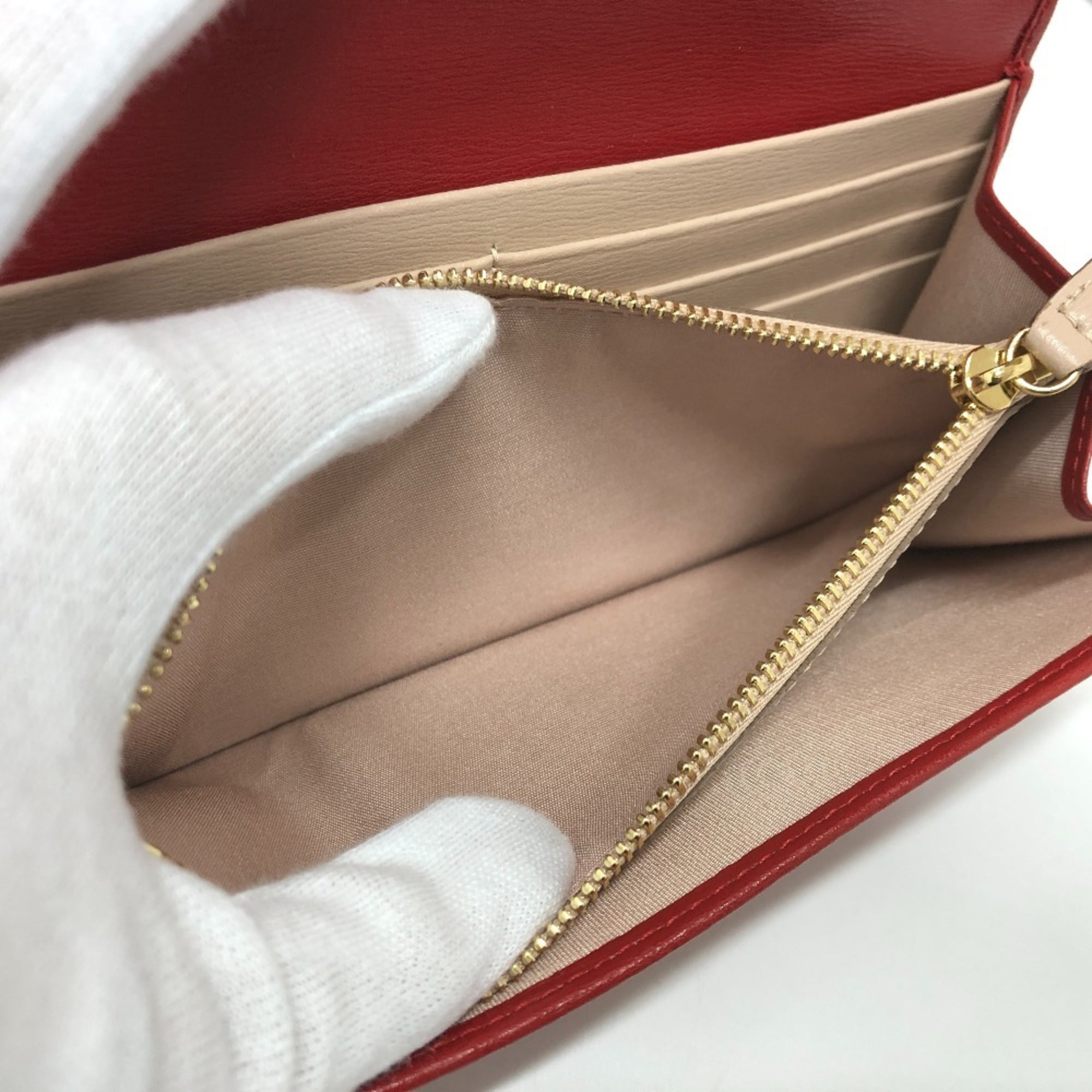 Salvatore Ferragamo Beige Gold Red Color Leather Wallet (Bi-Fold) (Pre-Owned)